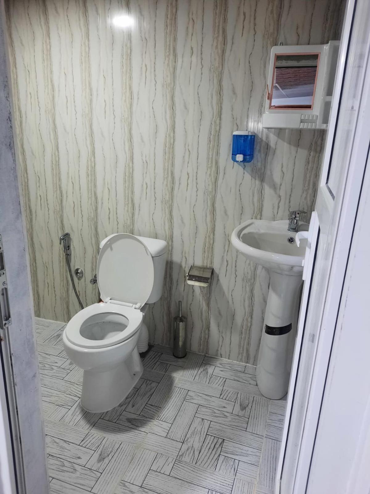 One-Bedroom House photo 3