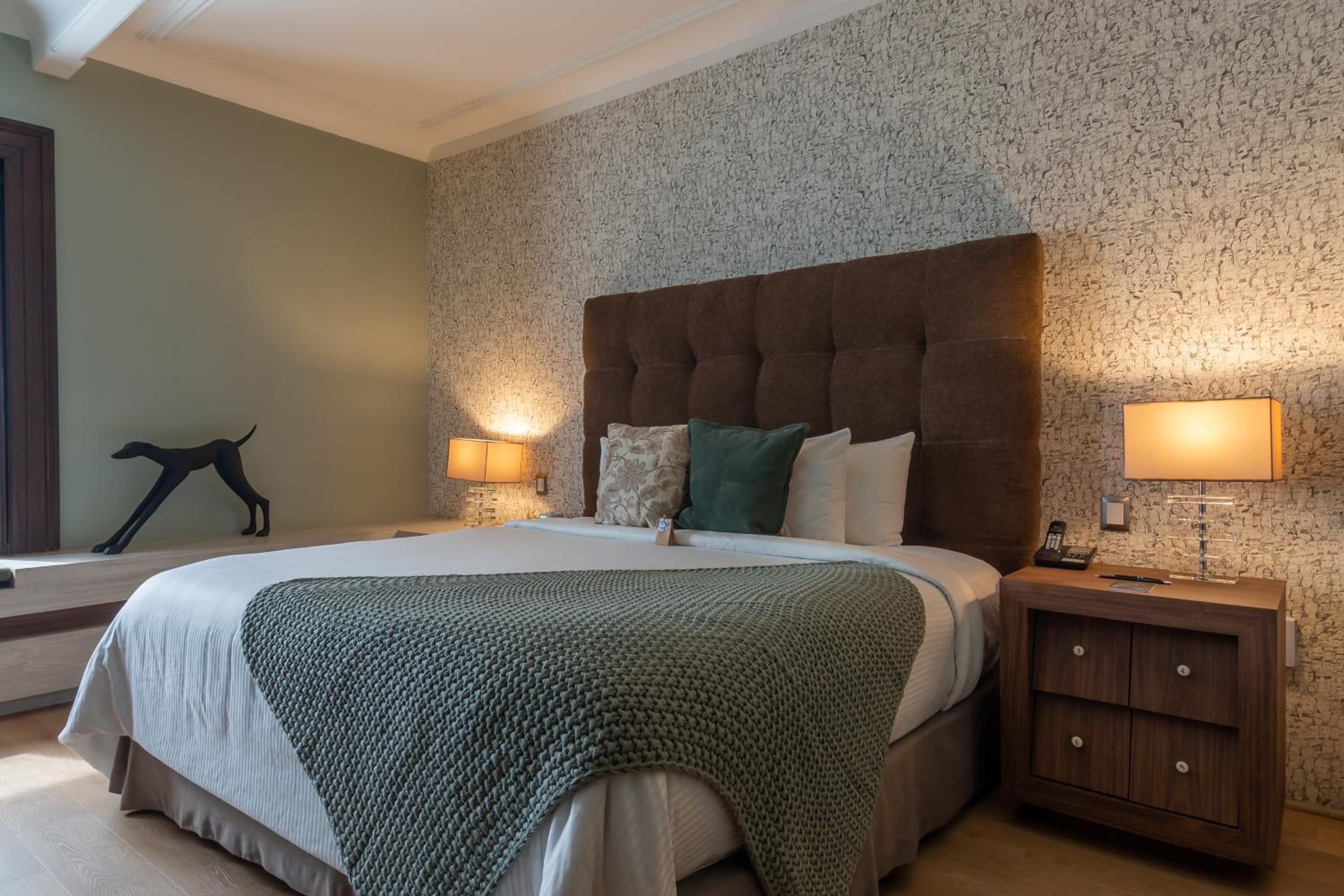 Master Suite - Maria - Photo 1