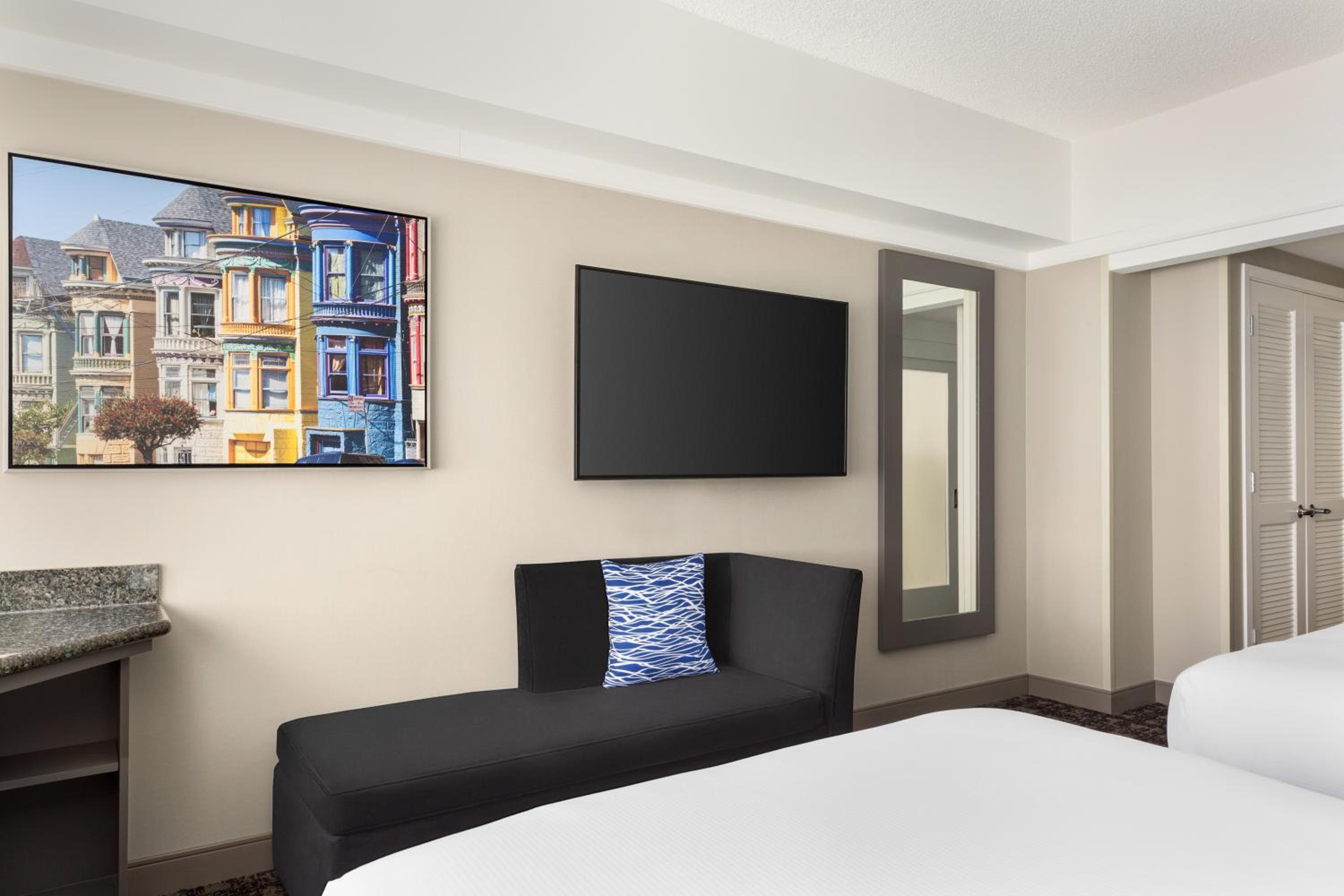 Double Room with Two Double Beds - Photo 8