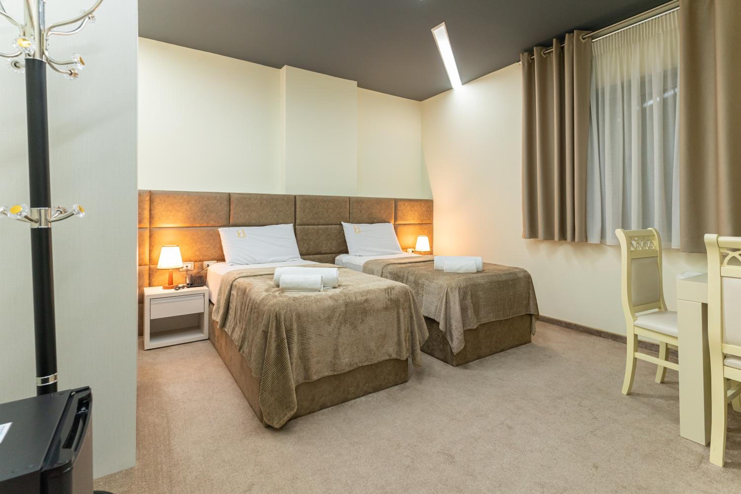 Standard Twin Room photo 1