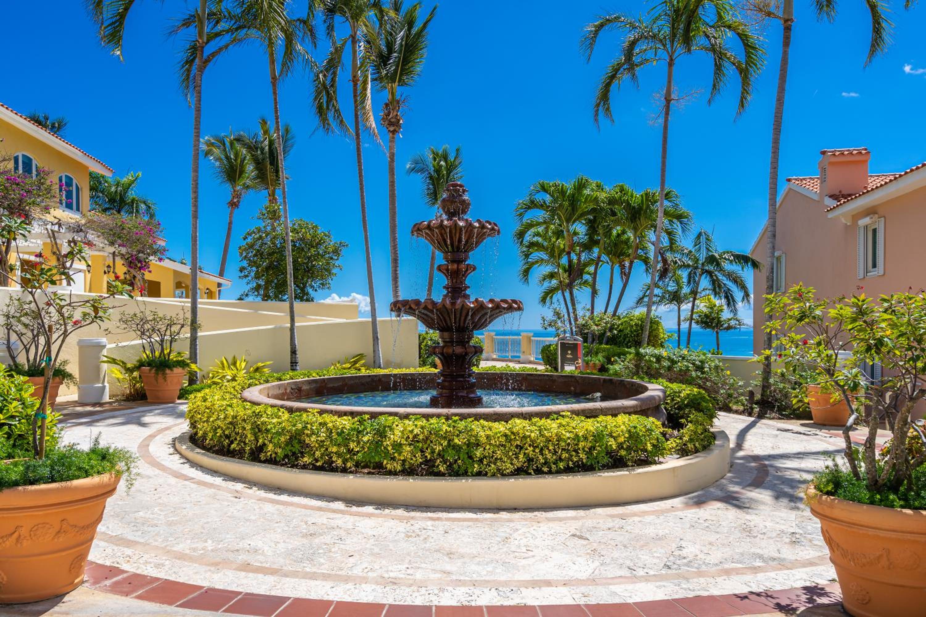 2 Bedroom Ocean View, Las Casitas Village photo 3