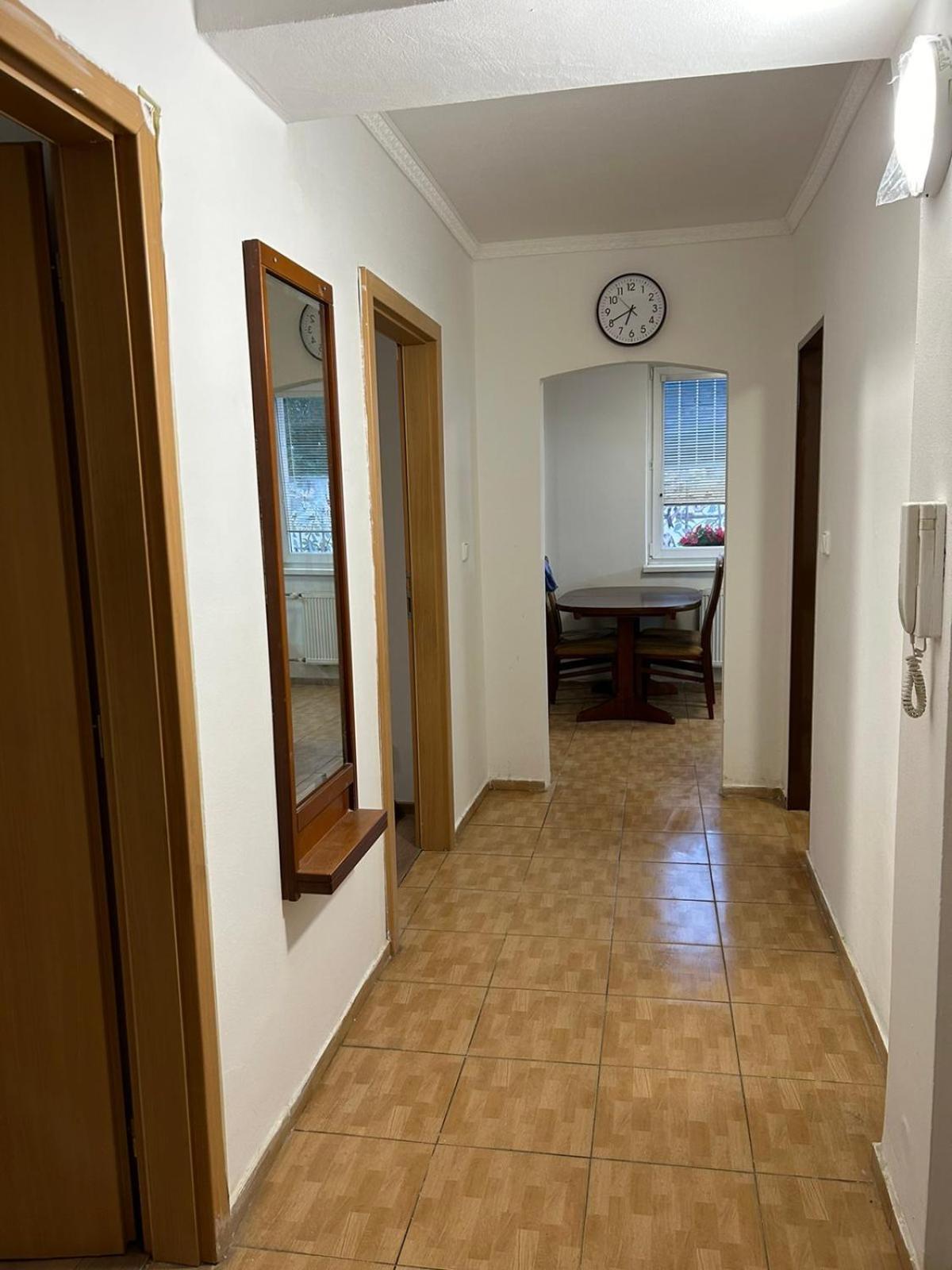 Two-Bedroom Apartment with Balcony - Photo 3