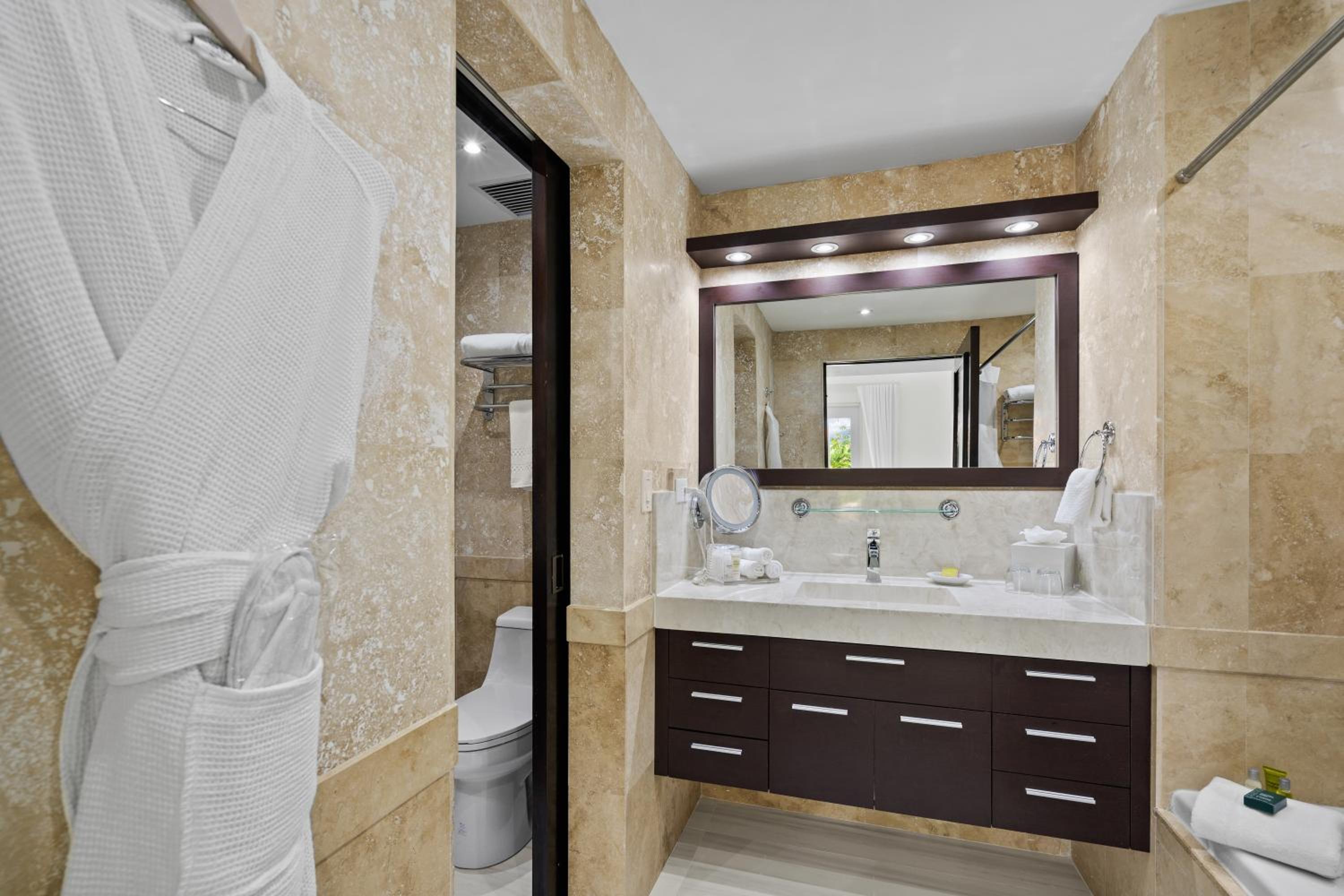 3 Bedroom Ocean View, Las Casitas Village photo 2