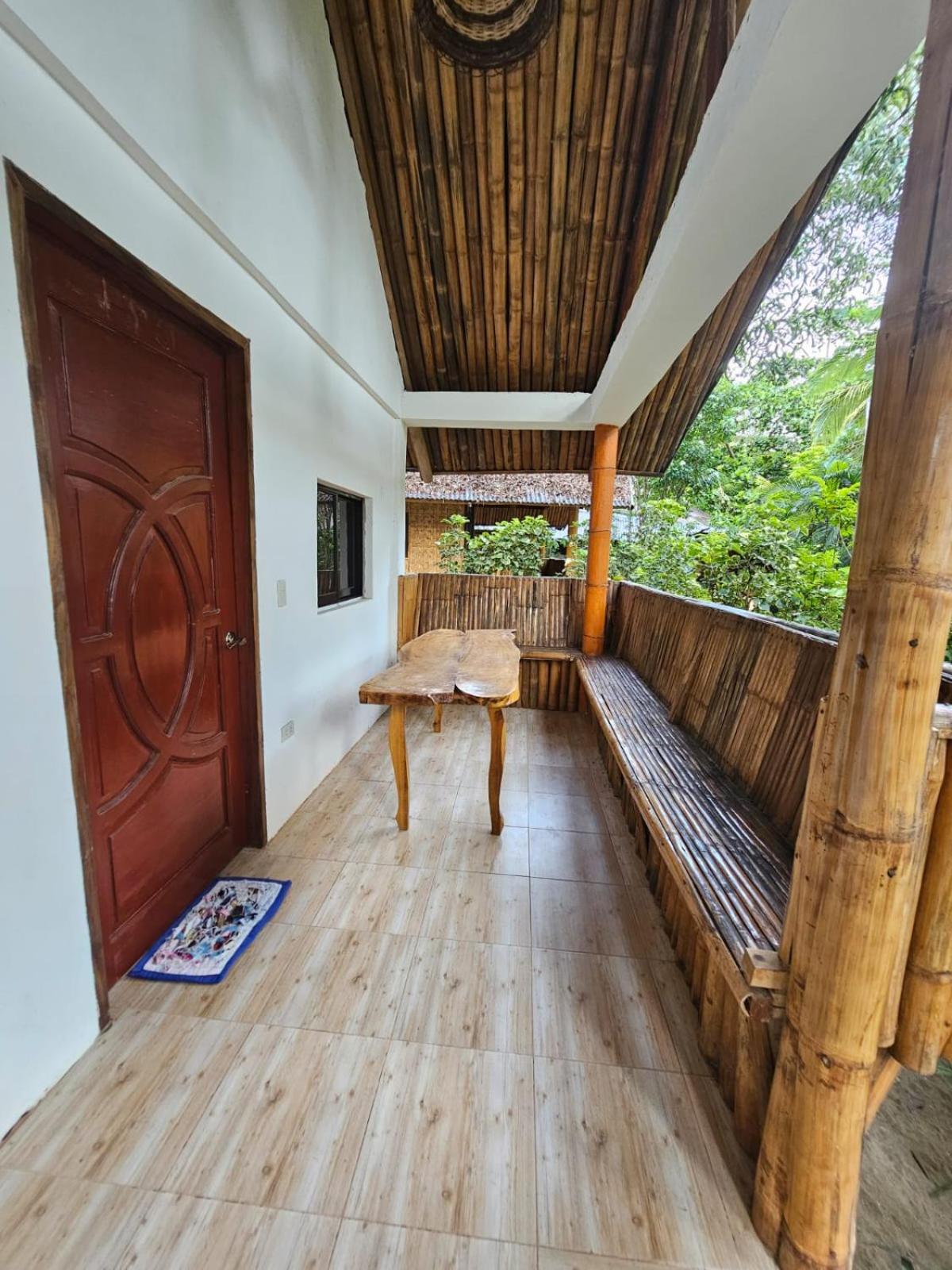 Deluxe Double or Twin Room with Balcony - Photo 10