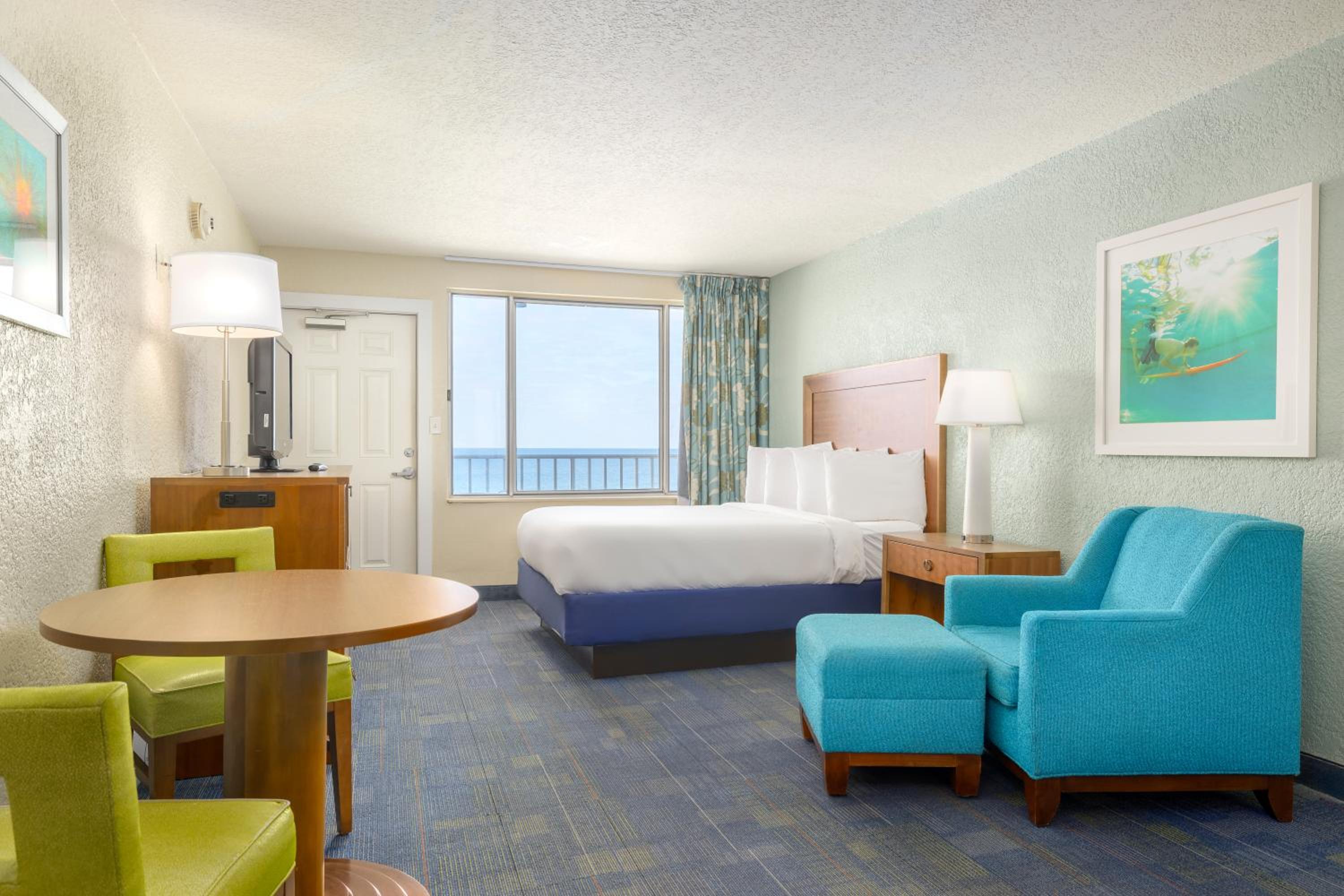 Queen Suite with Two Queen Beds - Photo 1