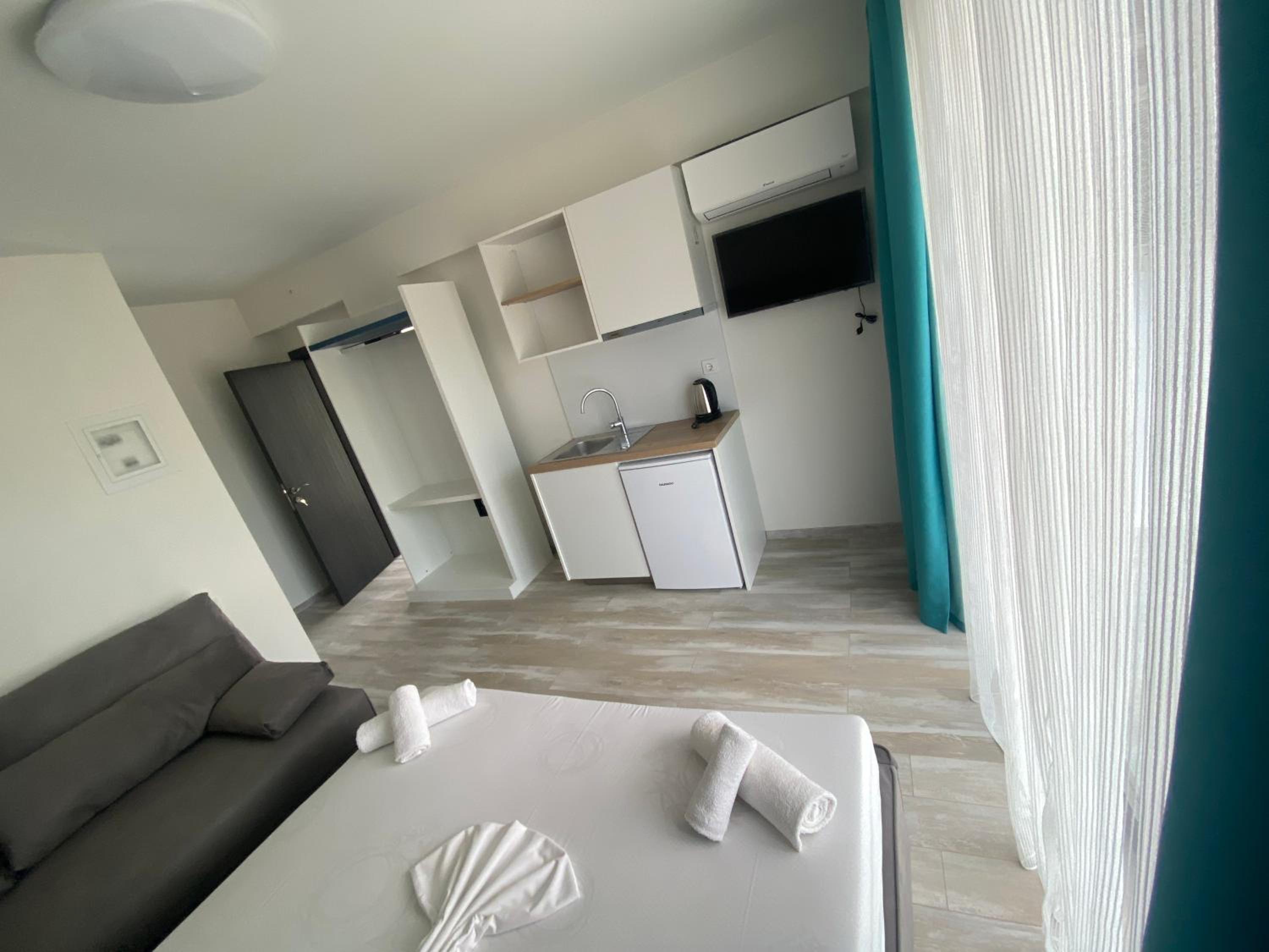 Luxury Triple Room