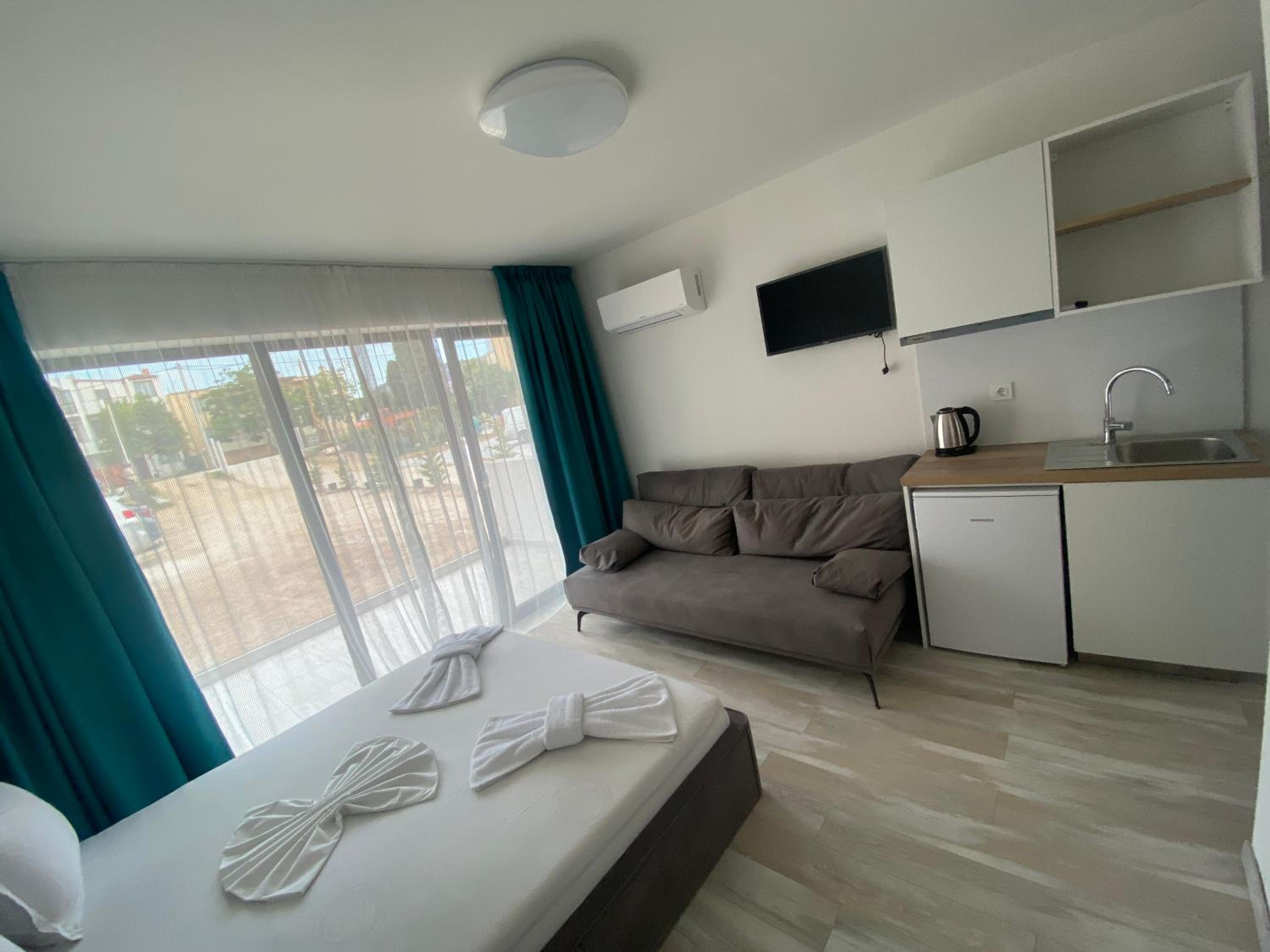 Luxury Triple Room photo 2