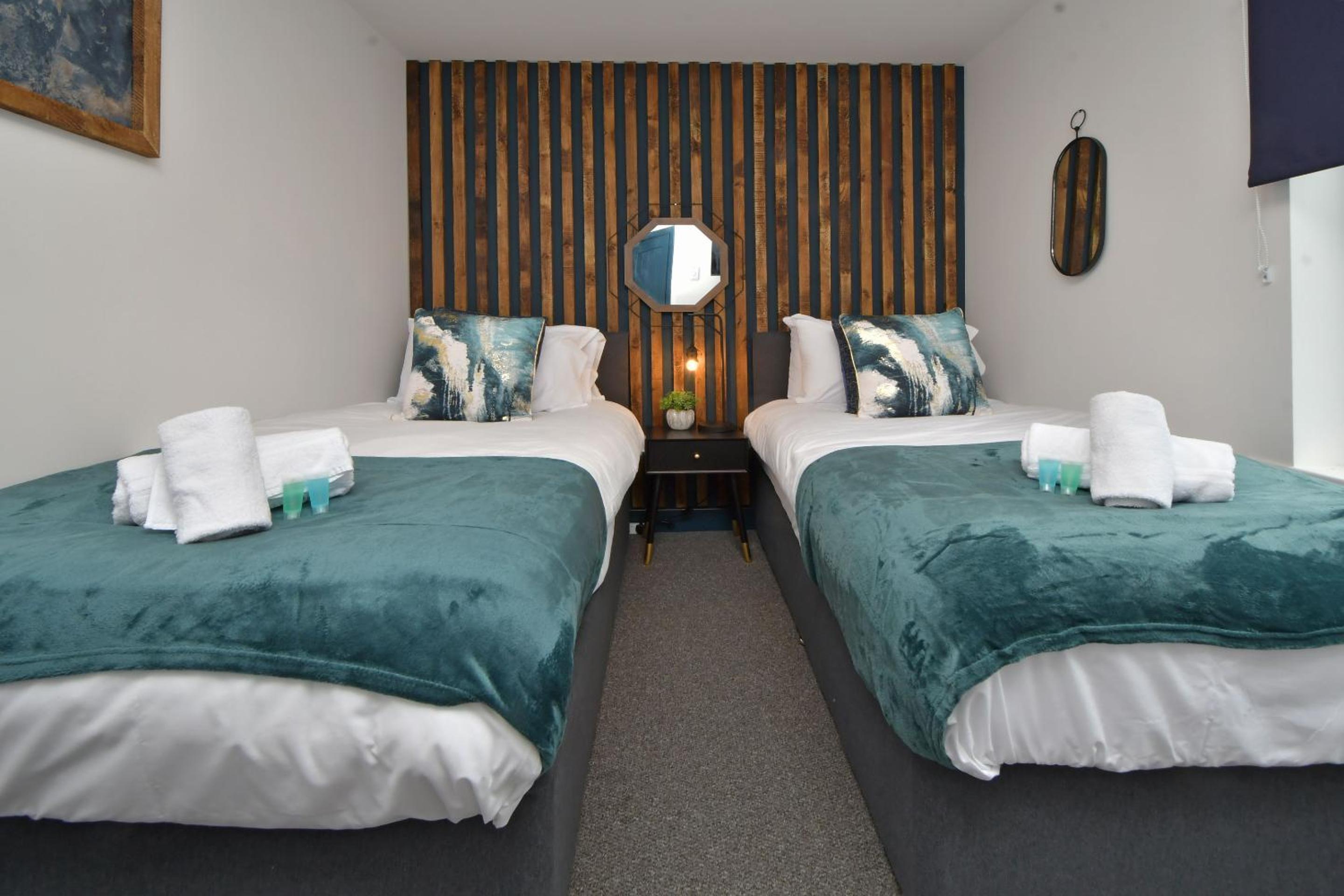Twin Room with Private Bathroom