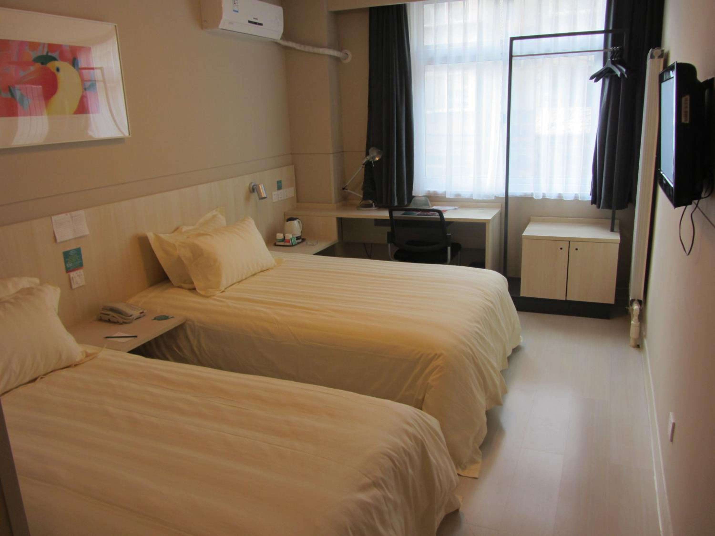 Standard Twin Room B - Photo 2