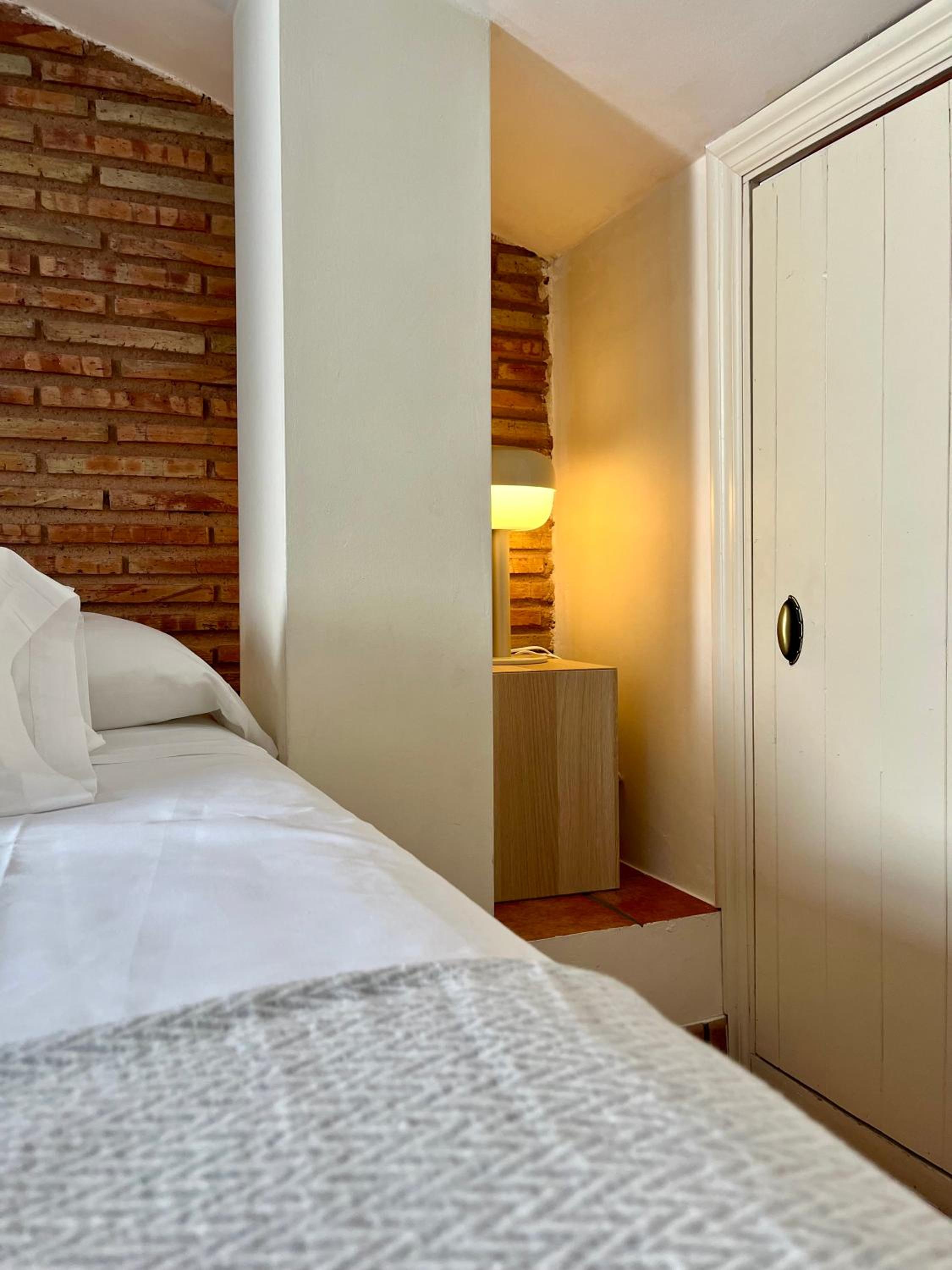 Standard Apartment - Photo 5