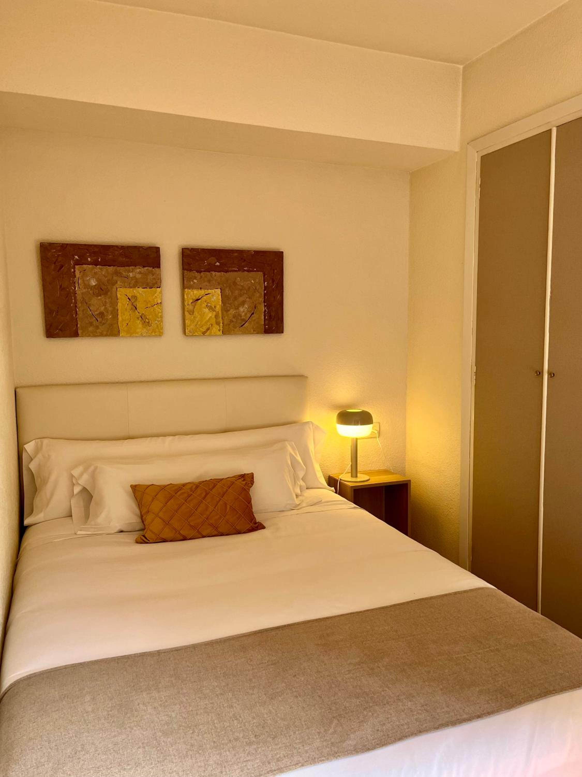 Standard Apartment - Photo 7