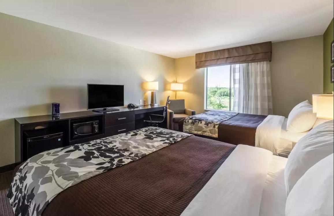 Queen Room with Two Queen Beds - Accessible/Non-Smoking
