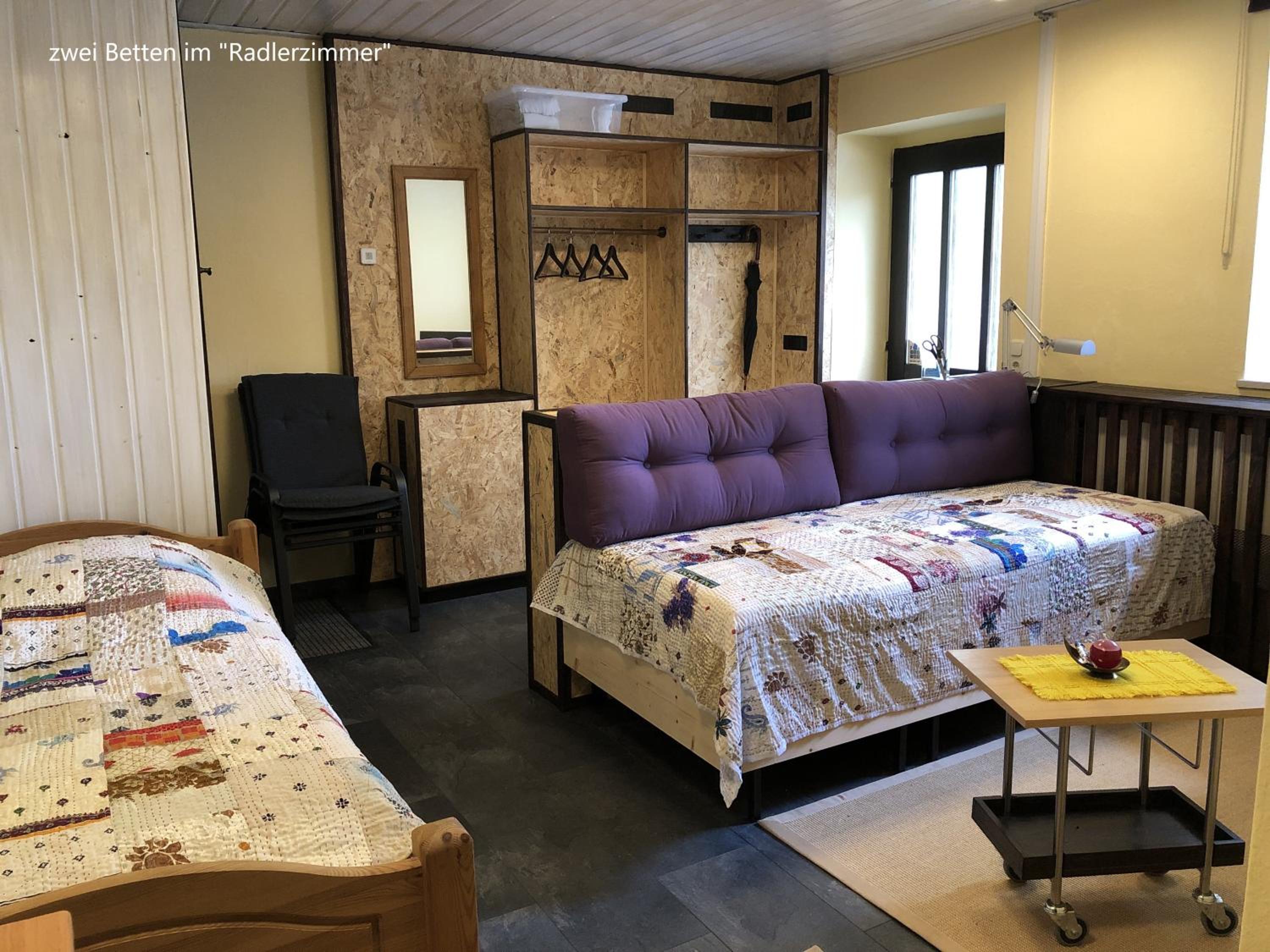 Twin Room with Private External Bathroom - Photo 1