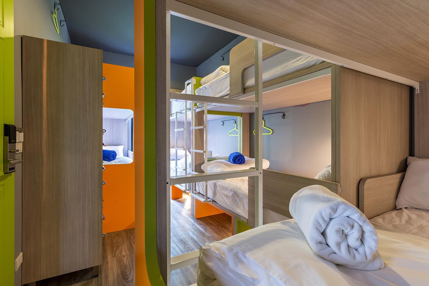 Bed in 8-Bed Mixed Dormitory Room photo 1