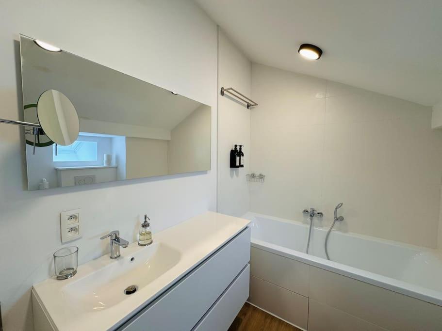 Two-Bedroom Apartment photo 2