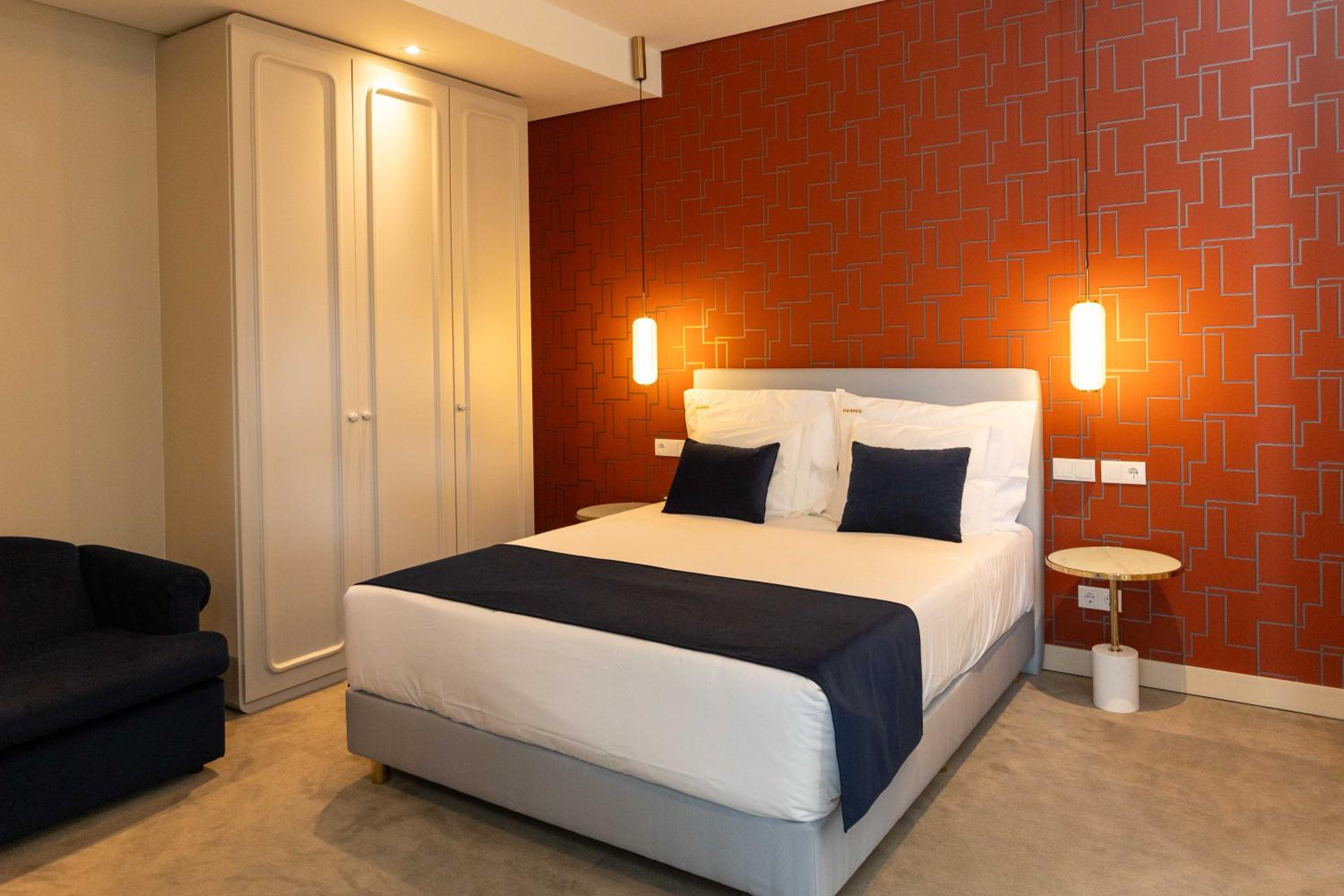 Deluxe Double Room with Balcony and Sea View photo 3