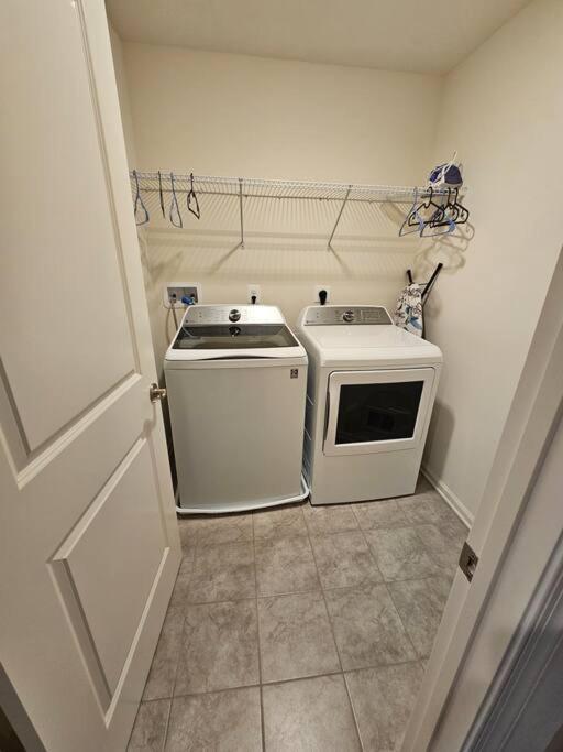 Three-Bedroom House photo 2