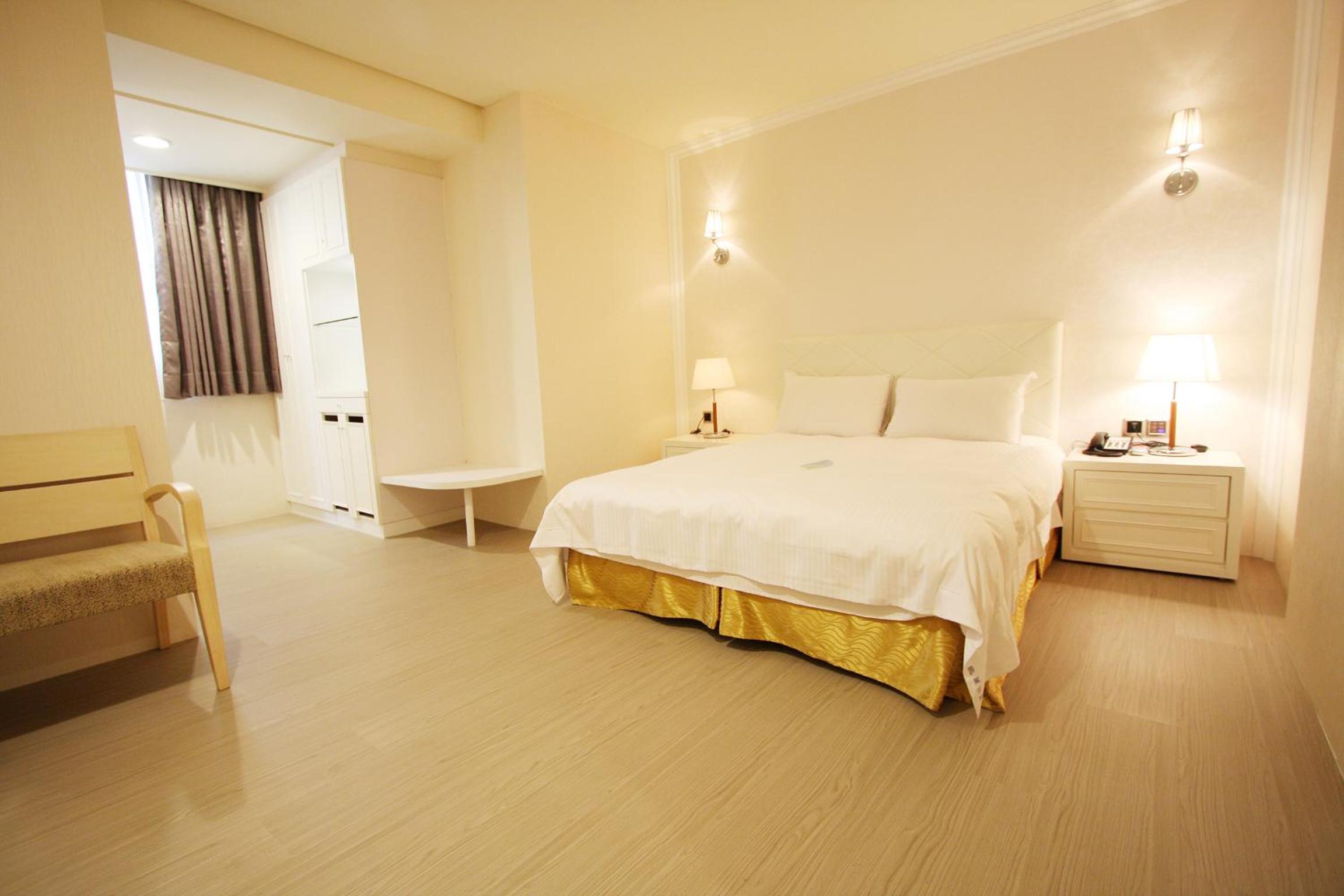 Deluxe Double Room photo 2