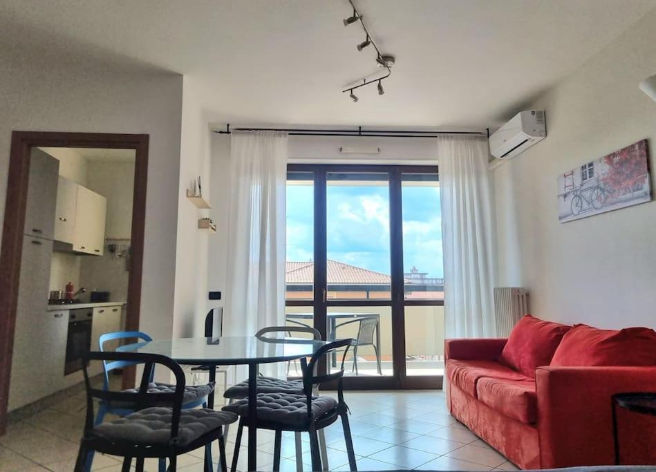 Studio Apartment with One Double Bed photo 1
