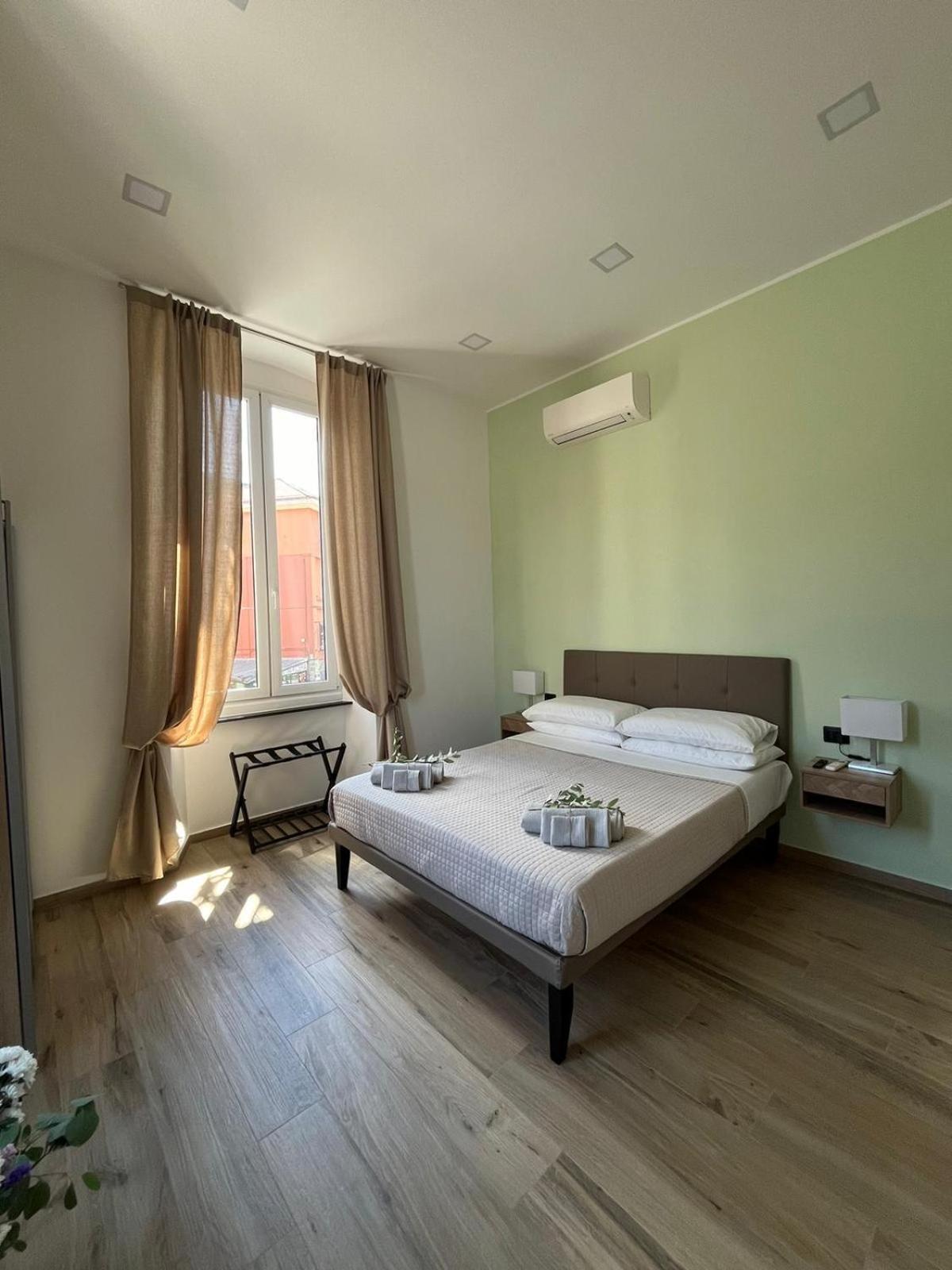 Double Room with Private Bathroom photo 1