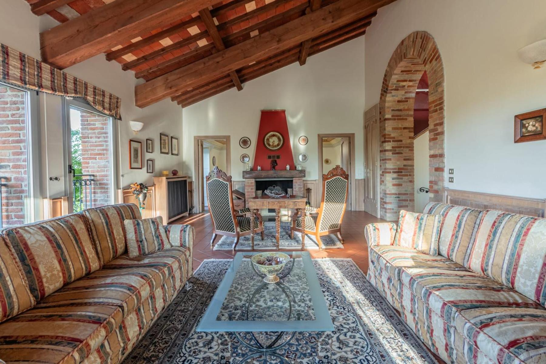 Villa photo 1