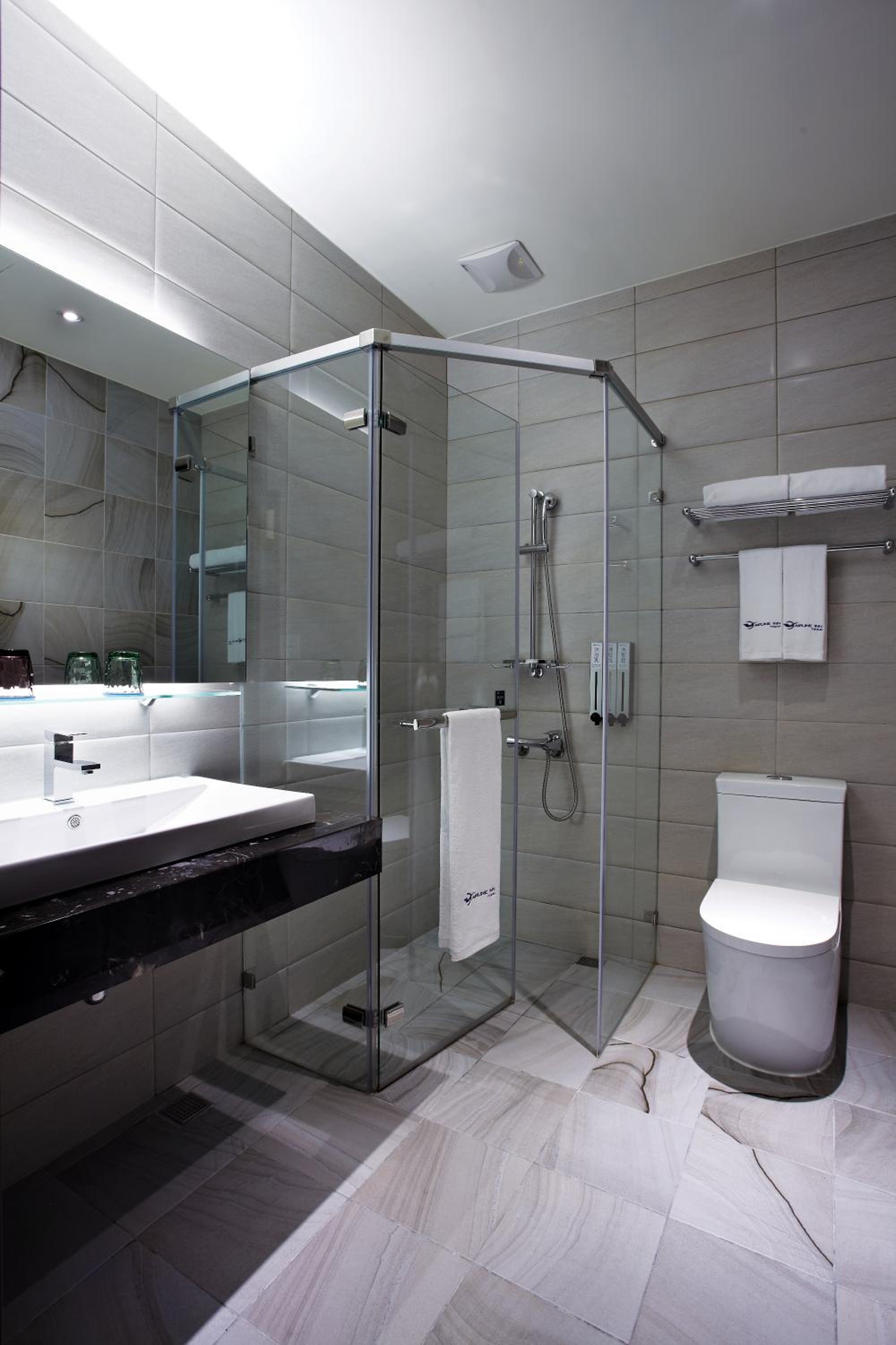 Superior Double Room - No Window photo 1