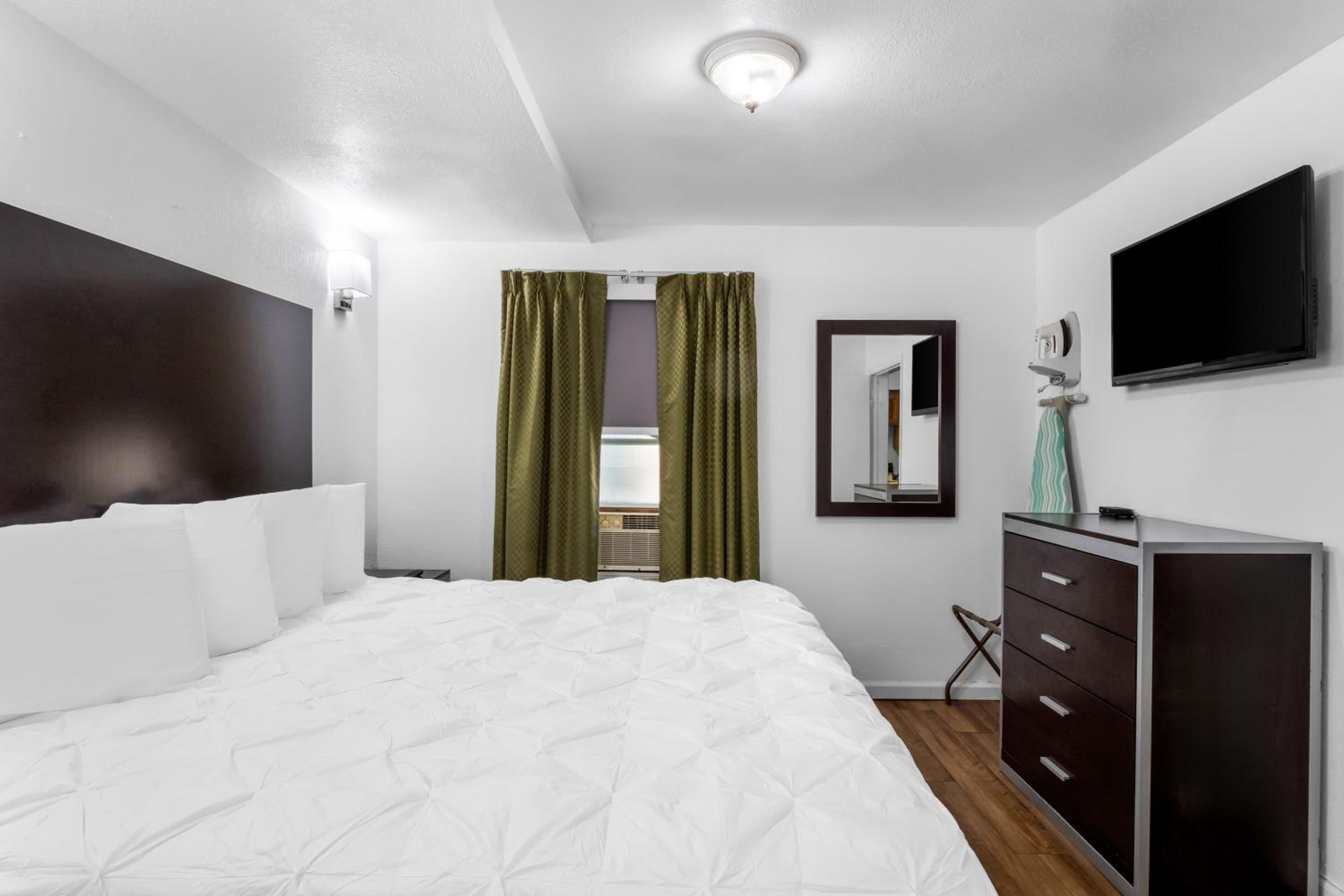 One-Bedroom Suite