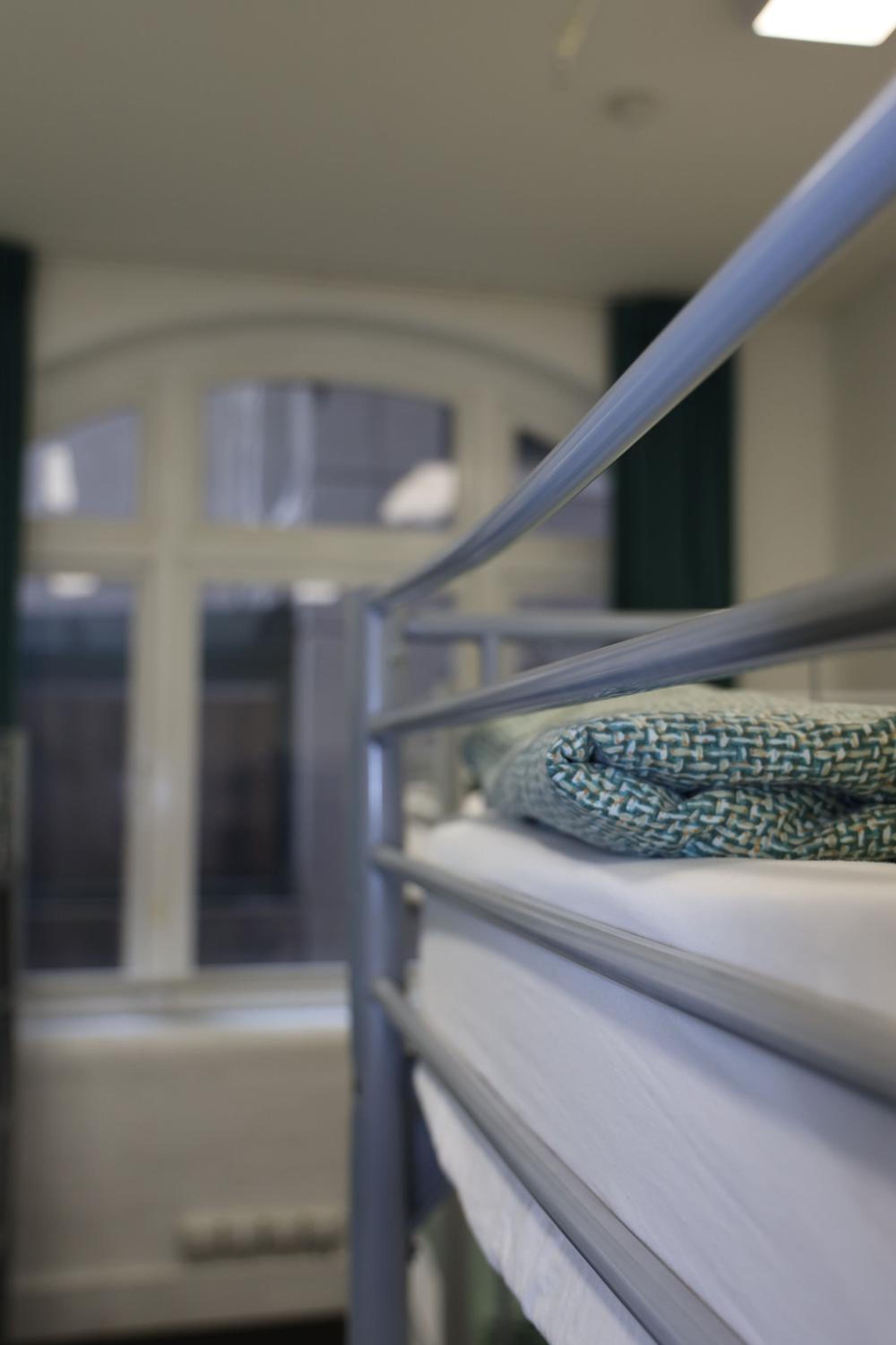 Bed in 4-Bed Mixed Dormitory Room with Shared Bathroom photo 2