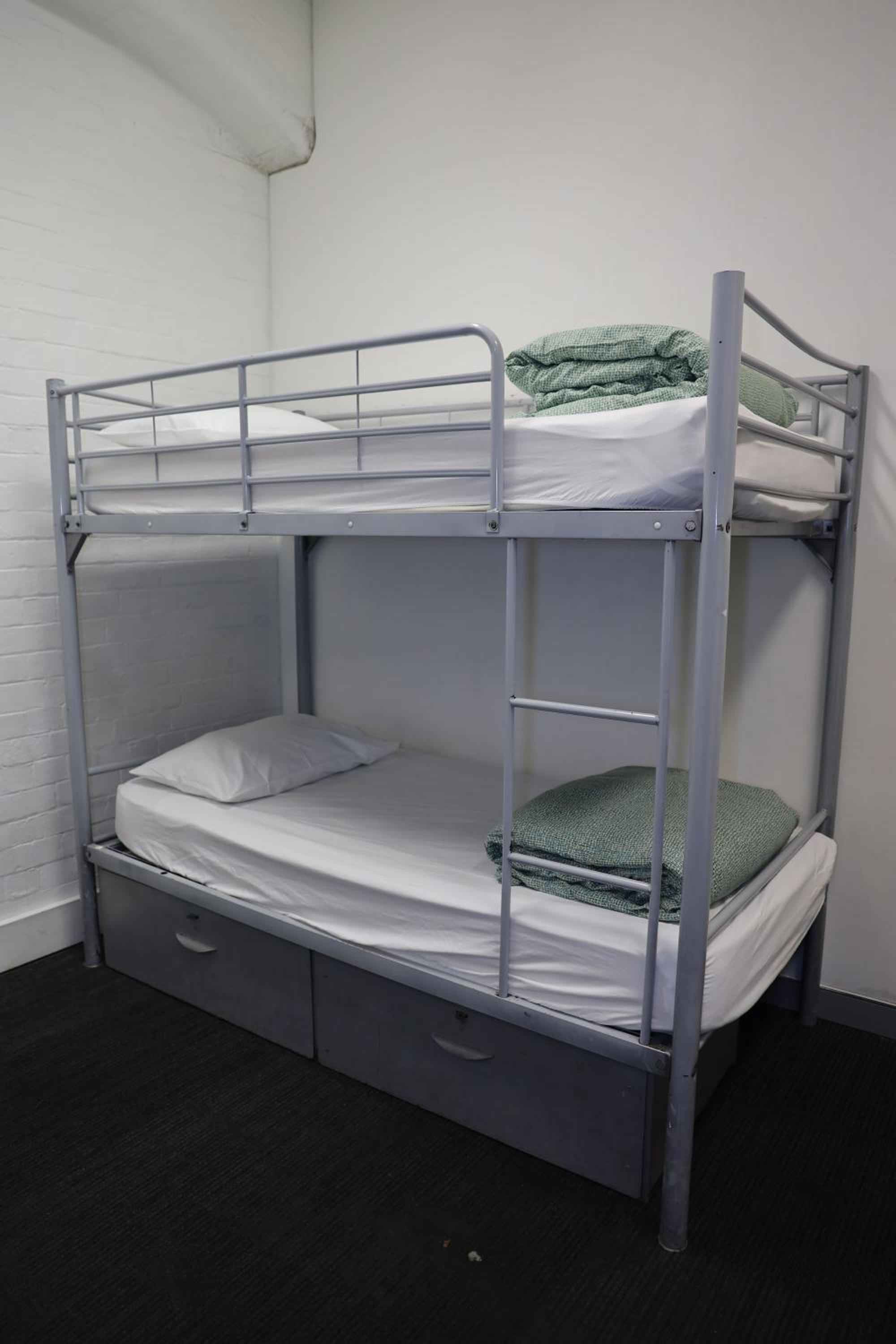 Bed in 4-Bed Mixed Dormitory Room with Shared Bathroom photo 1