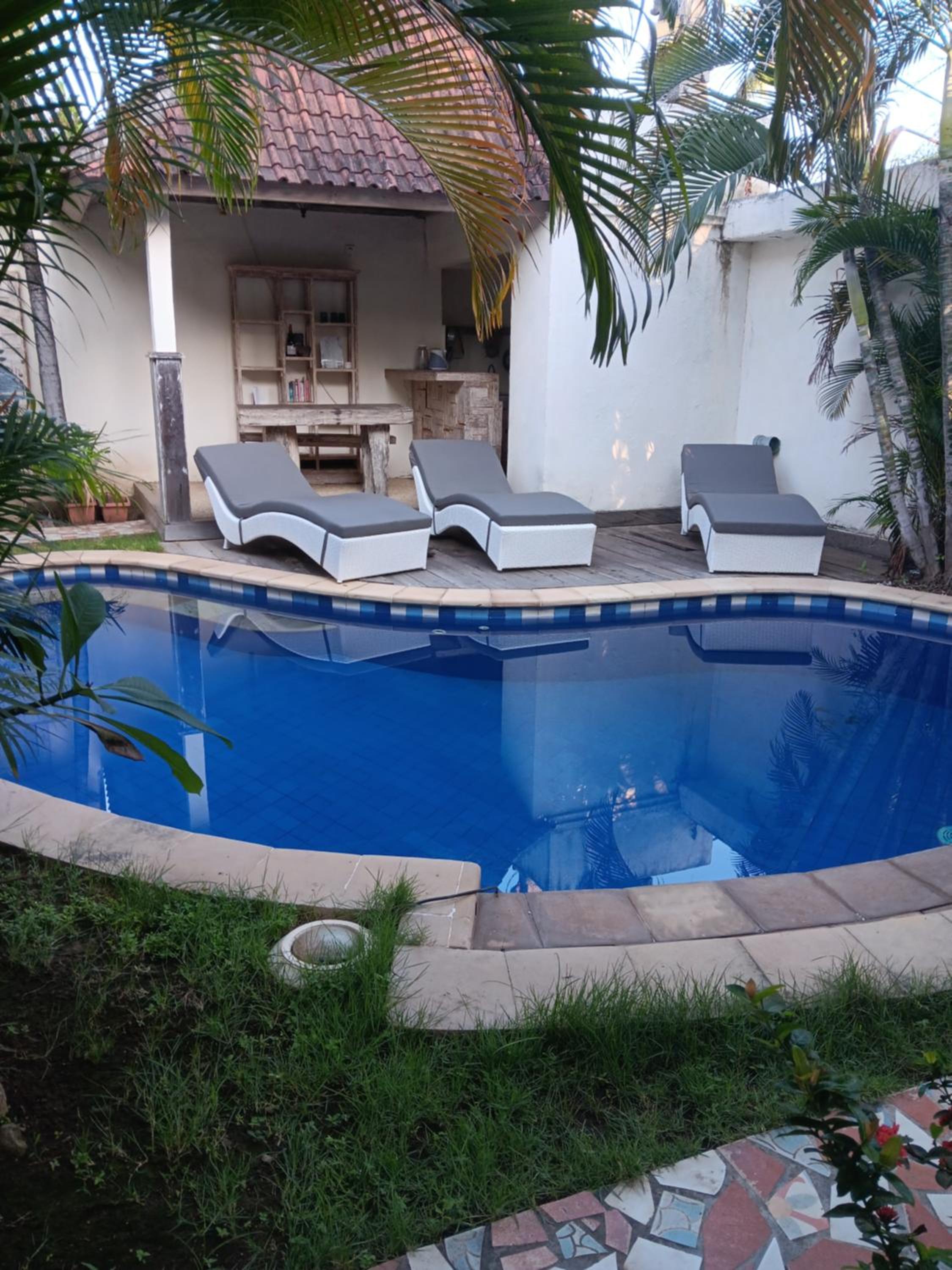 Double Room with Pool View - Photo 4