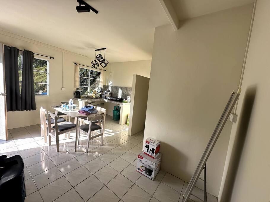 Three-Bedroom Vacation Home  photo 3