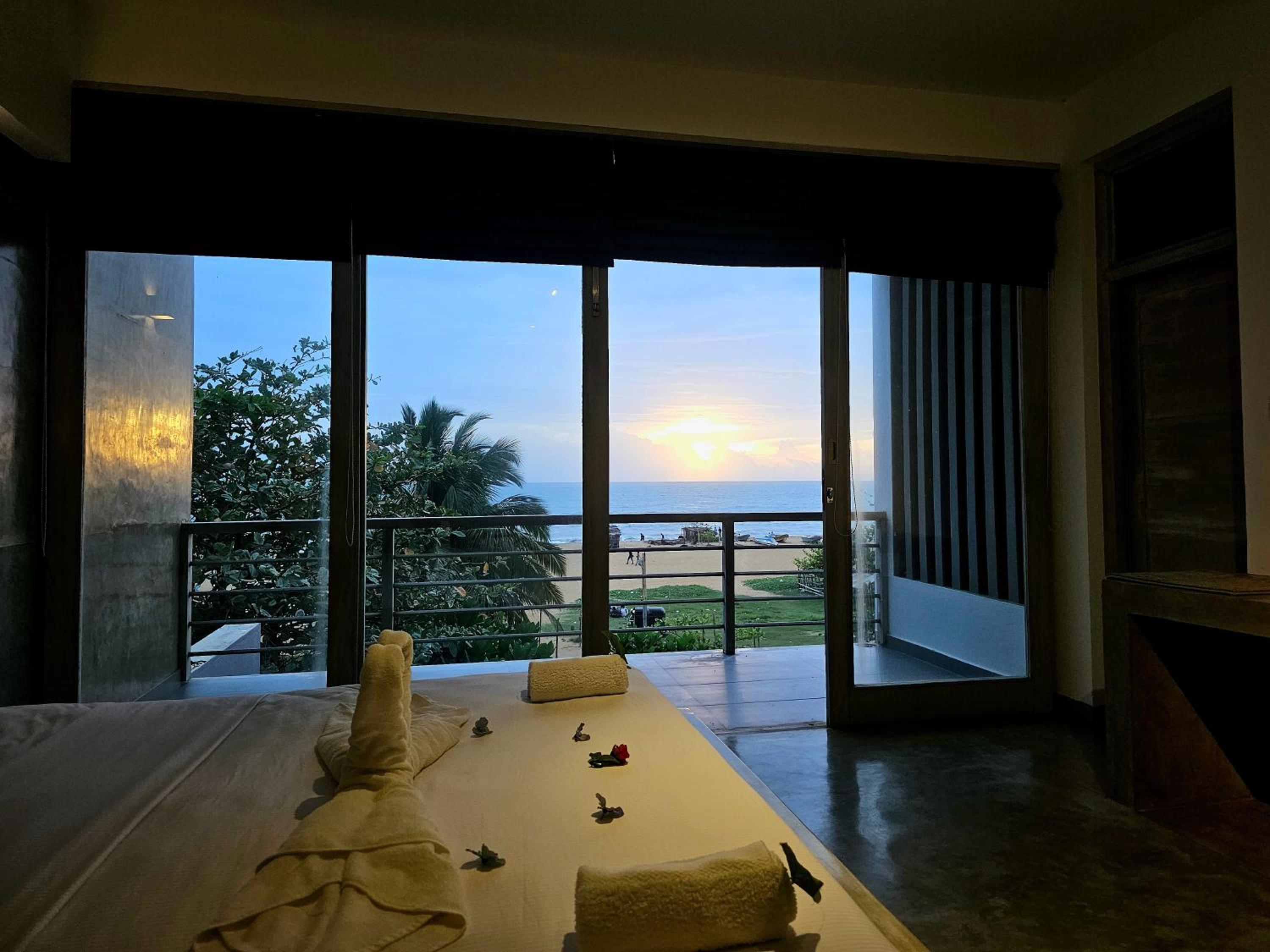 Villa - Beach Front photo 2