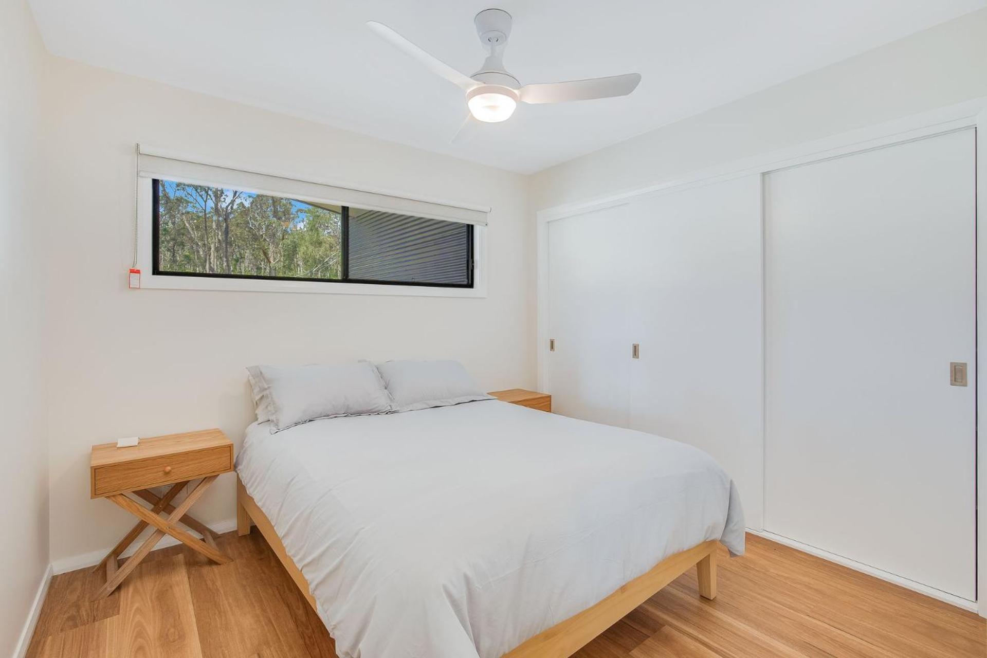 Three-Bedroom House photo 3