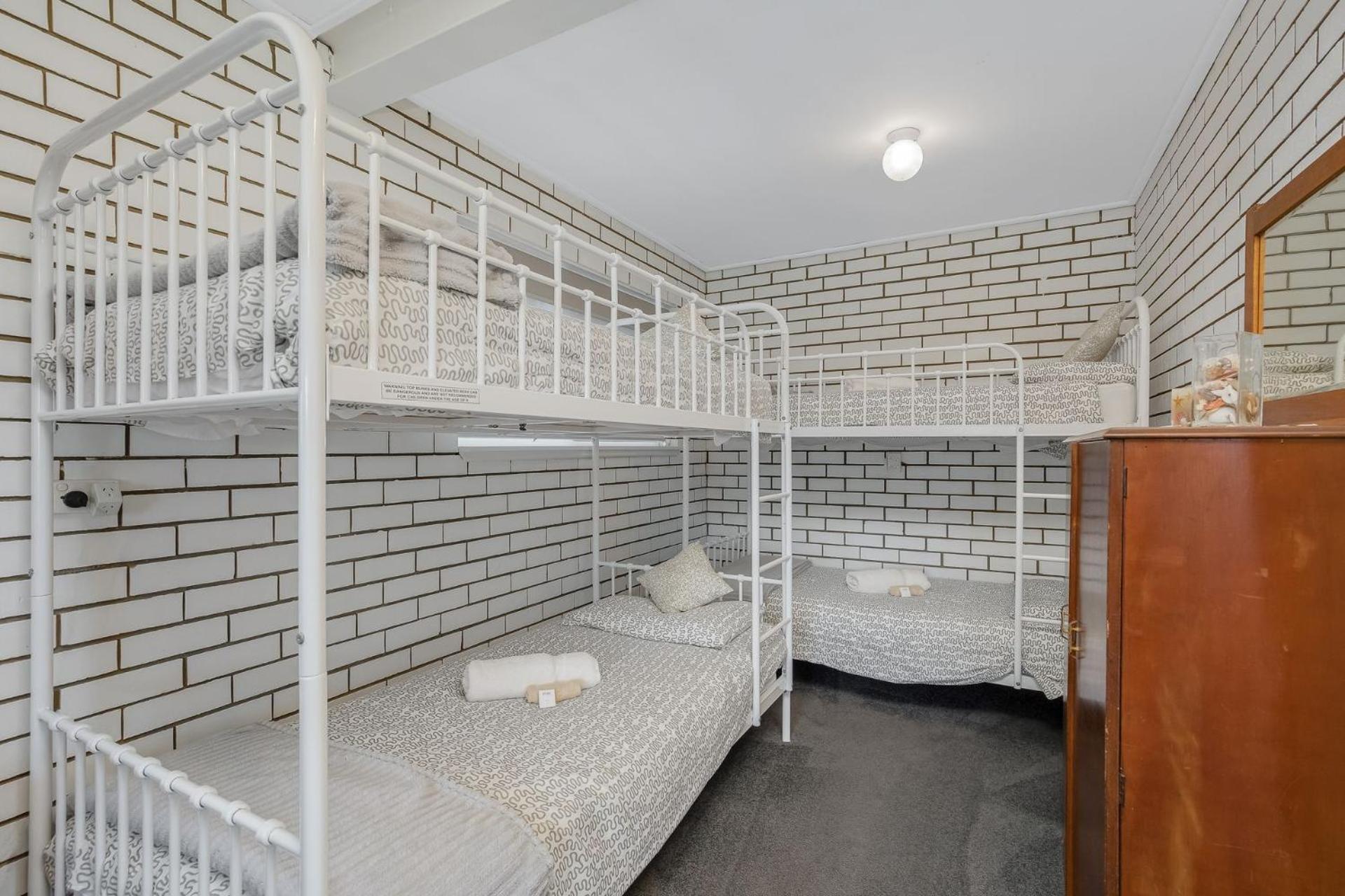 Three-Bedroom House photo 2