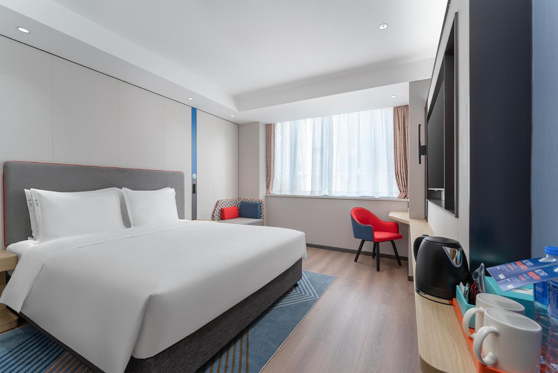 Standard King Room