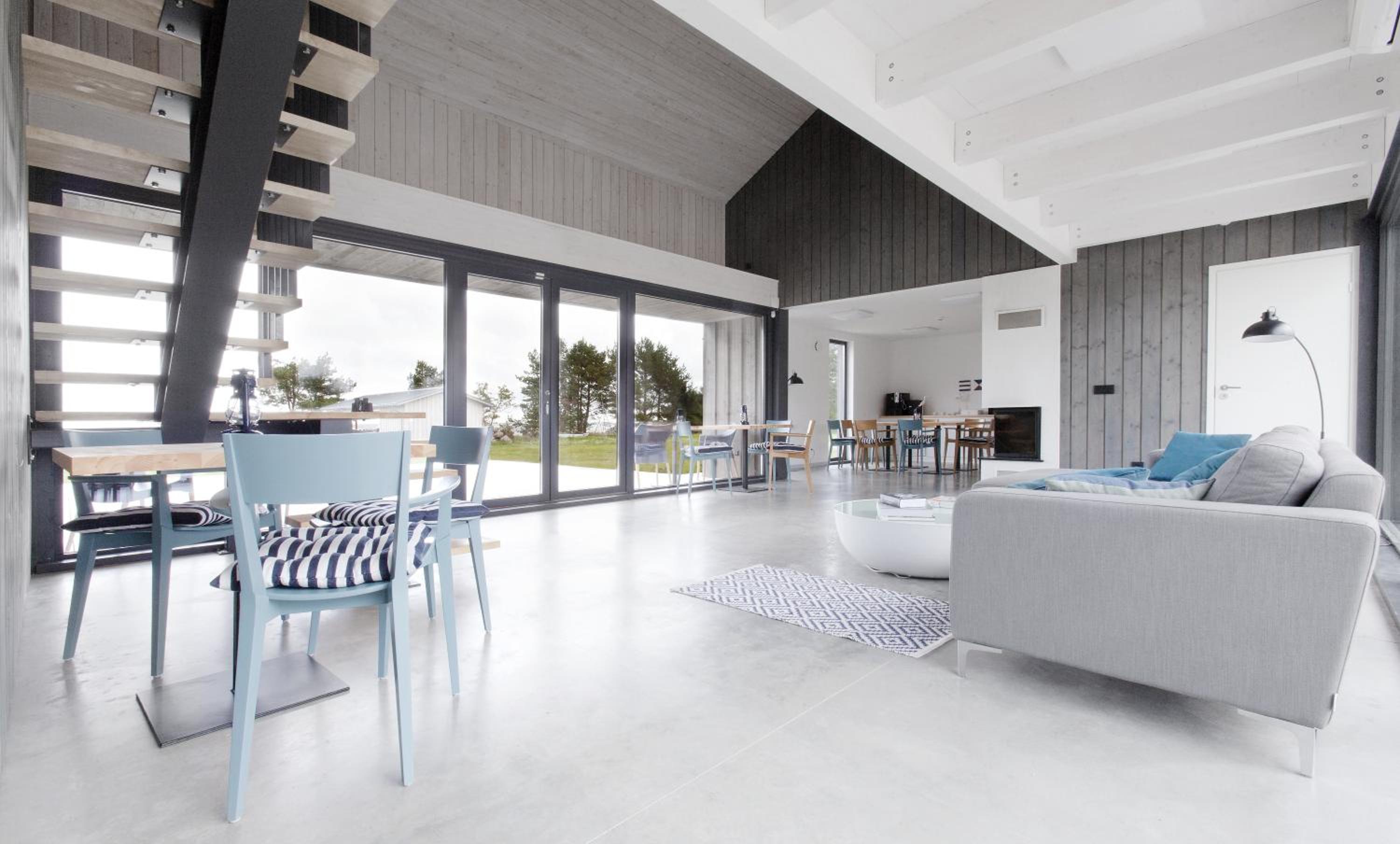 Six-Bedroom House - Photo 16