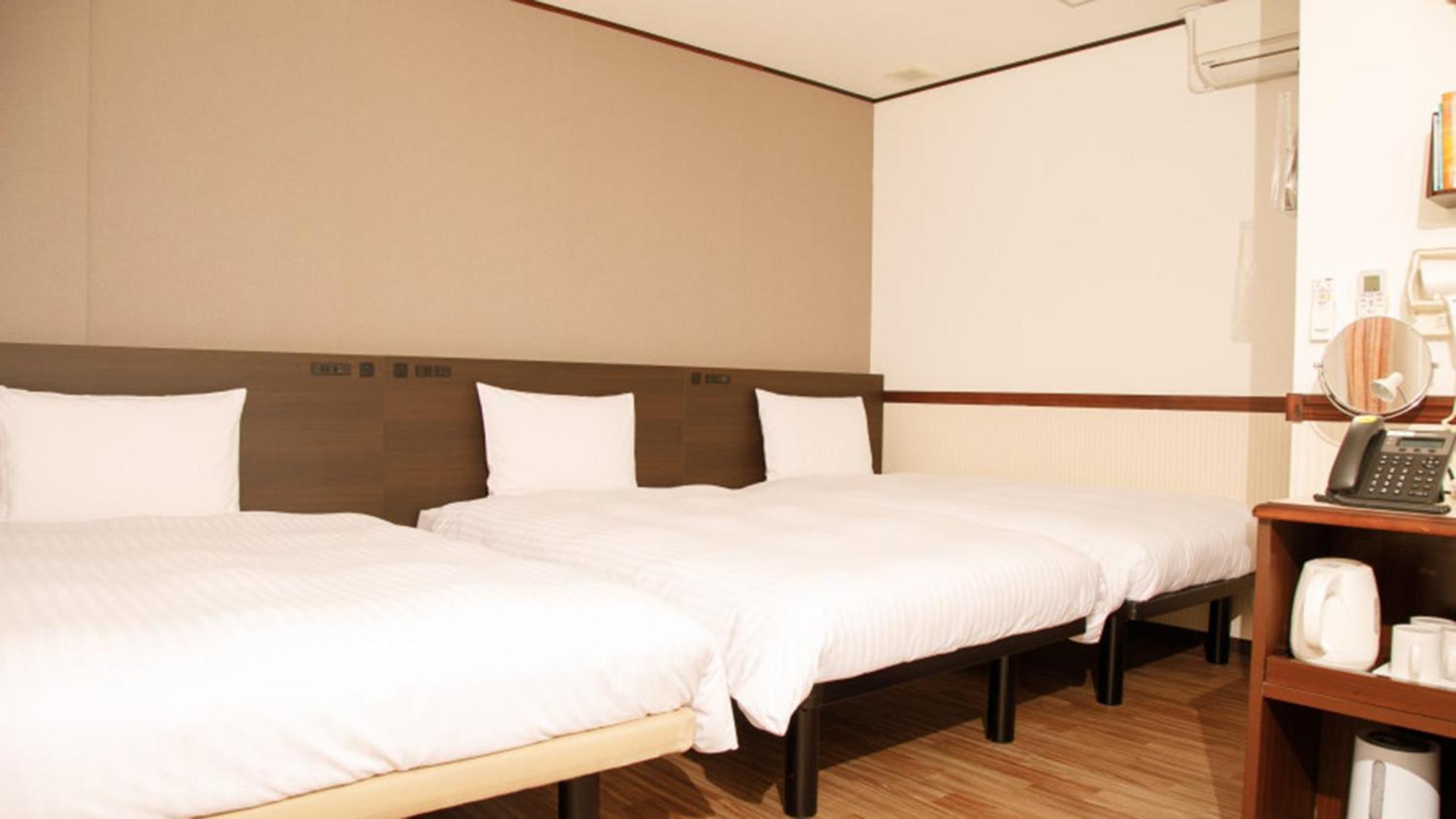 Triple Room - Smoking