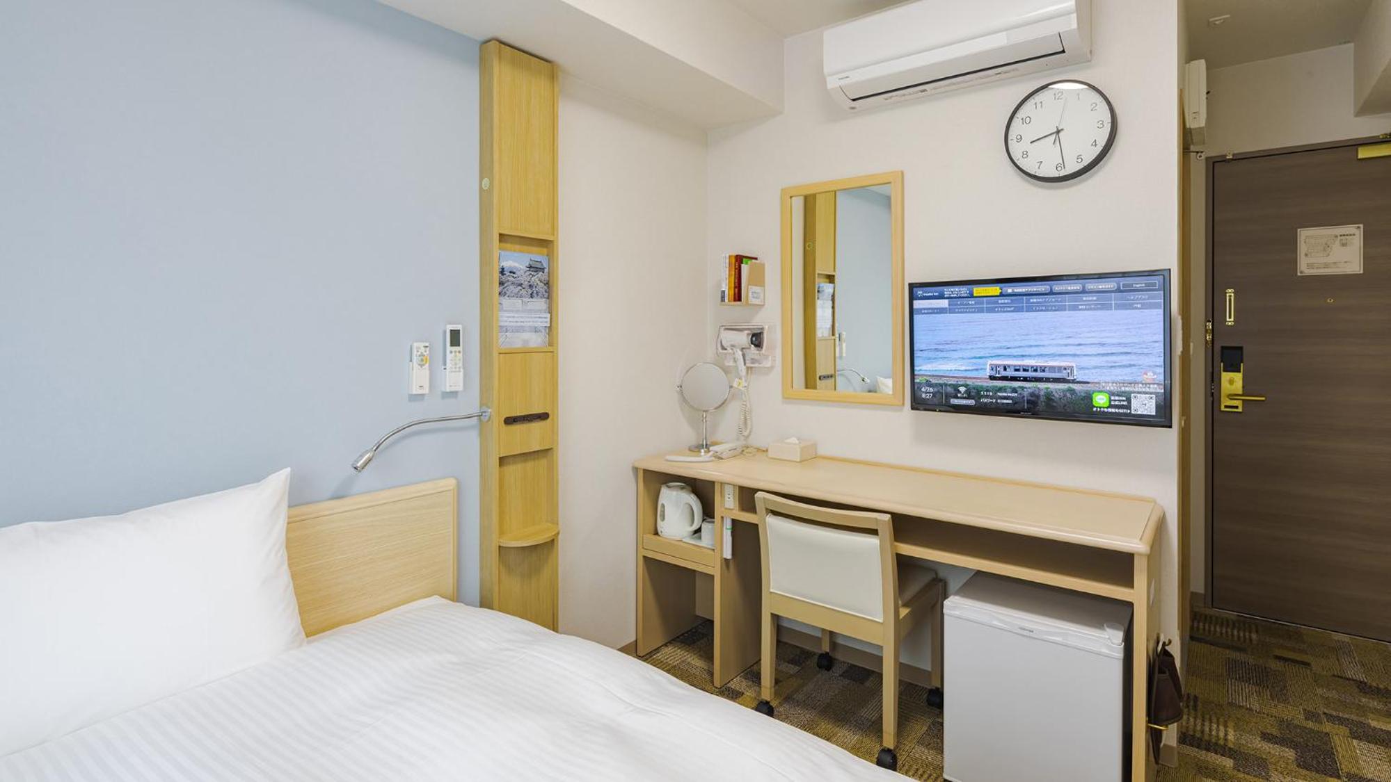 Single Room - Non-Smoking, photo 7