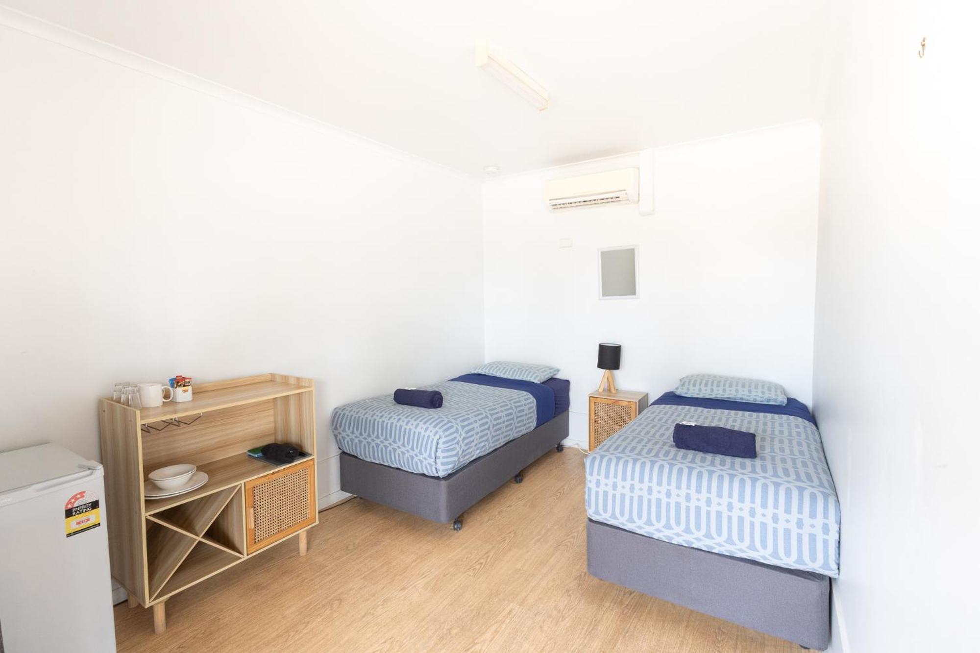 Standard Twin Room with Shared Bathroom