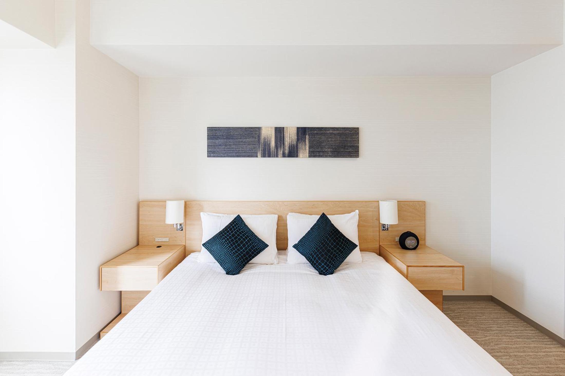 Deluxe One-Bedroom Apartment Double