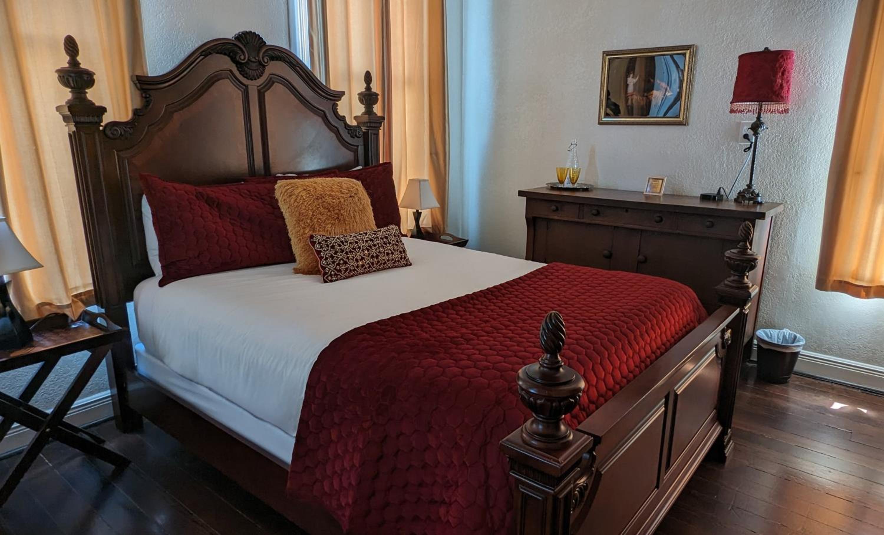 Queen Room - Photo 3