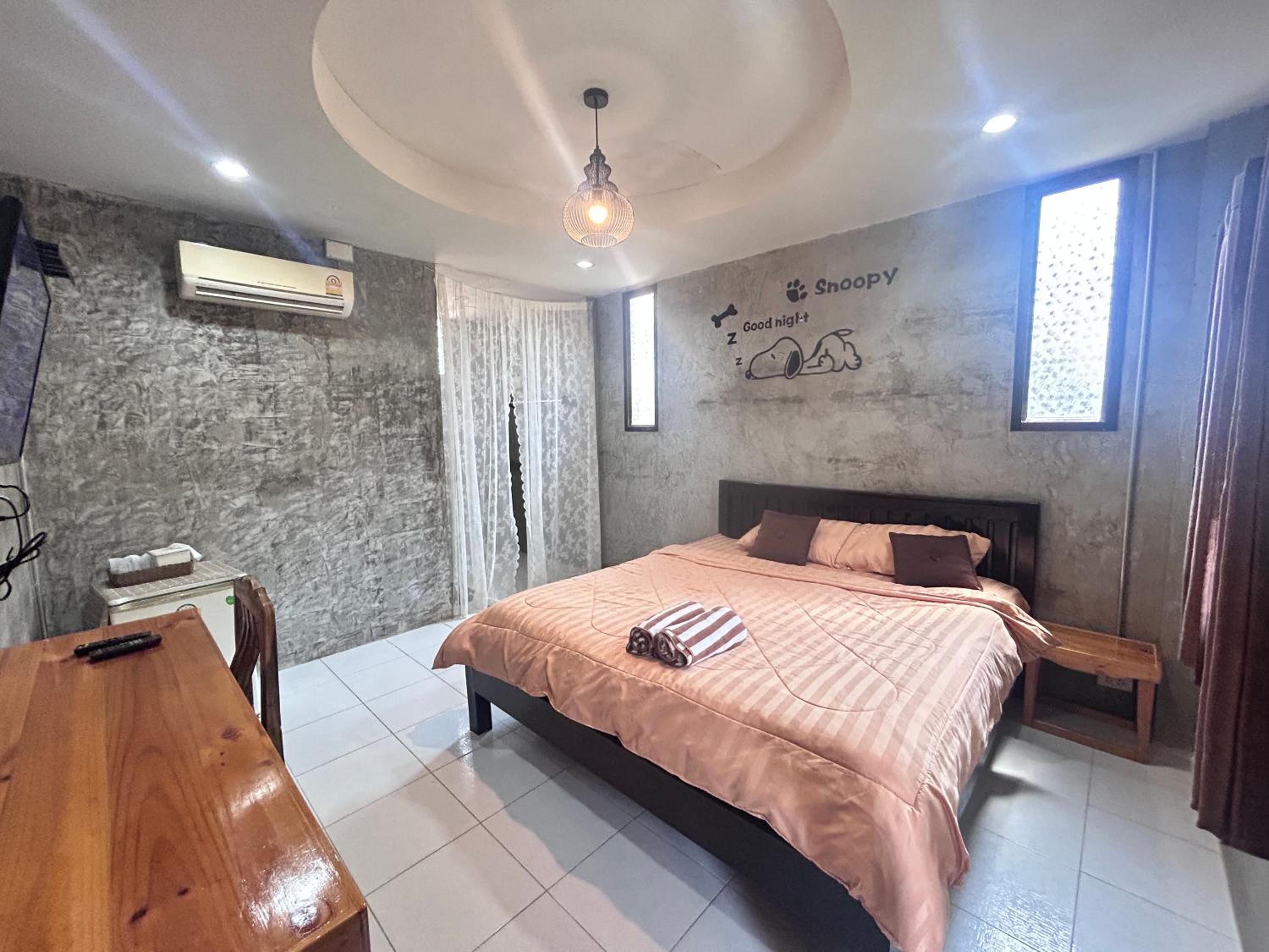 Standard King Room