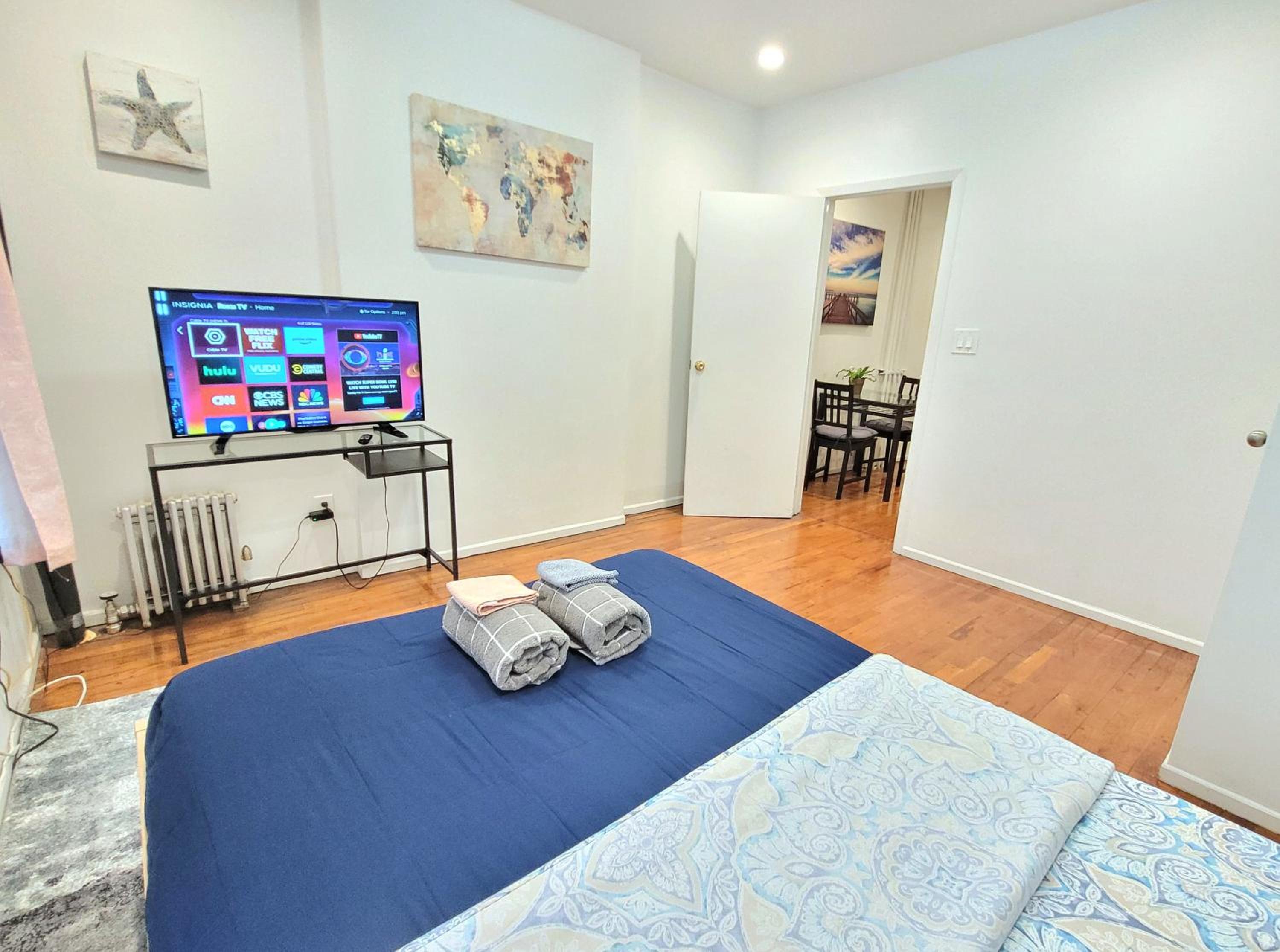 One-Bedroom Apartment photo 3