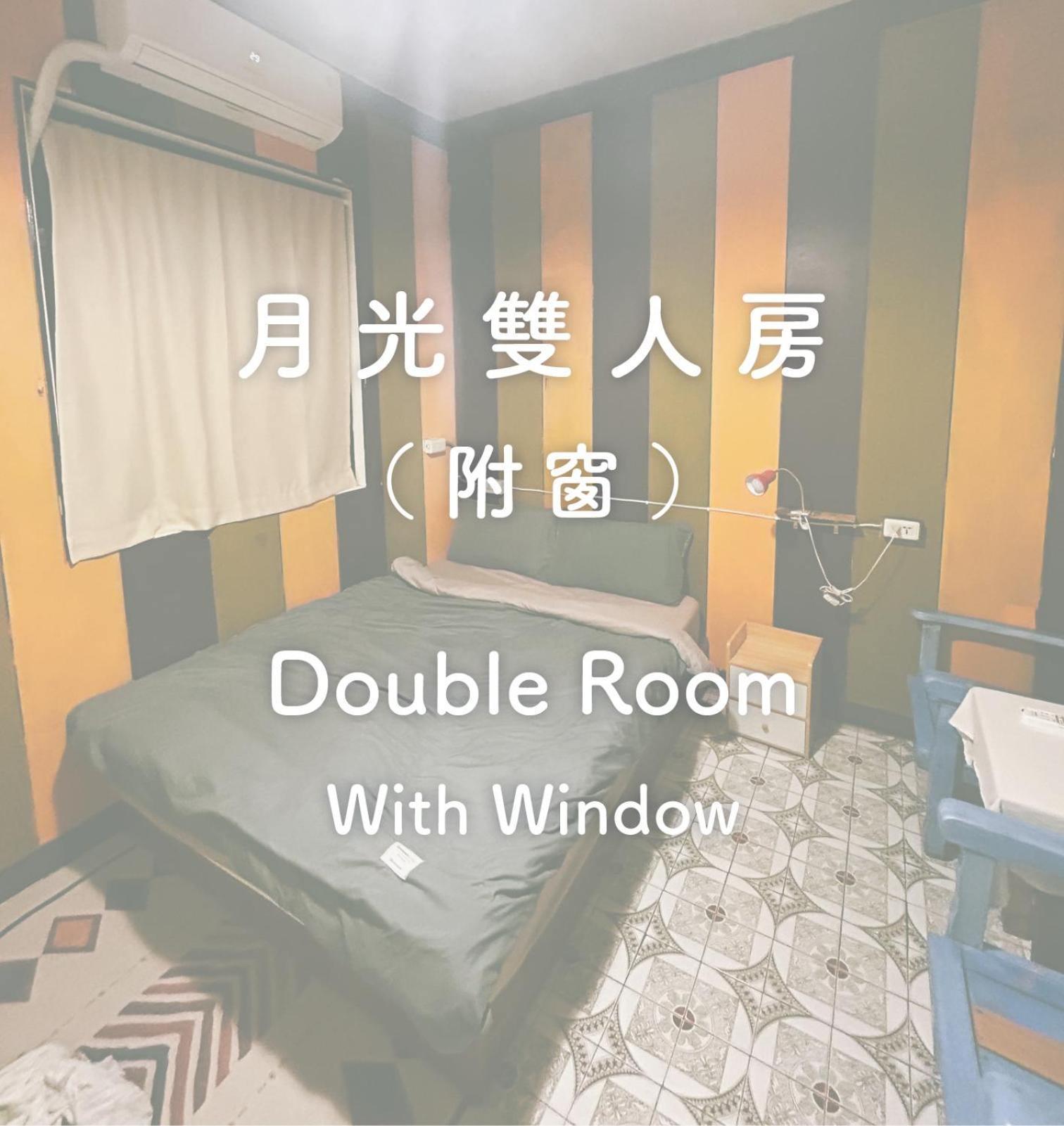 Double Room with Shared Bathroom photo 1