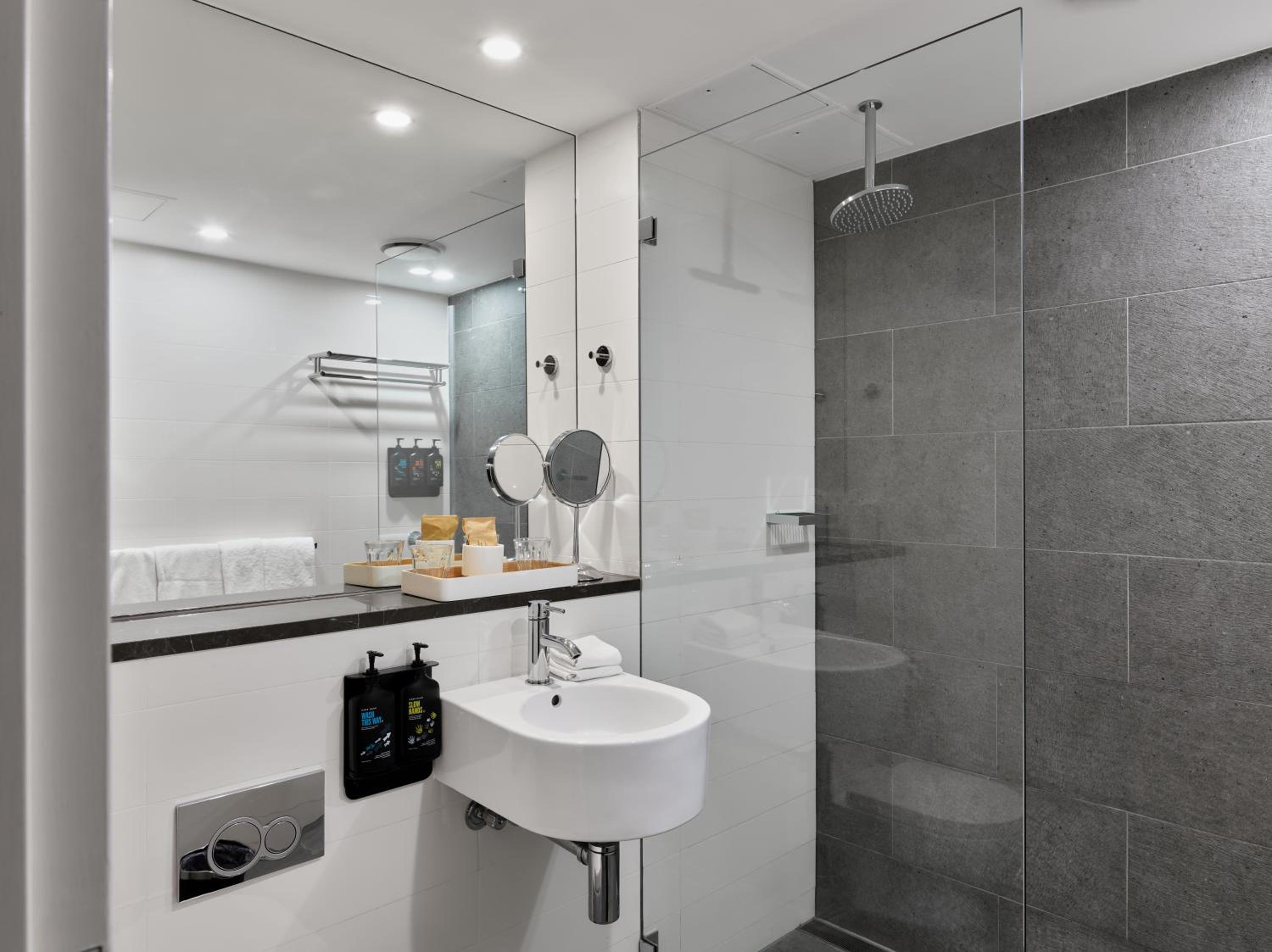 Junior King Suite