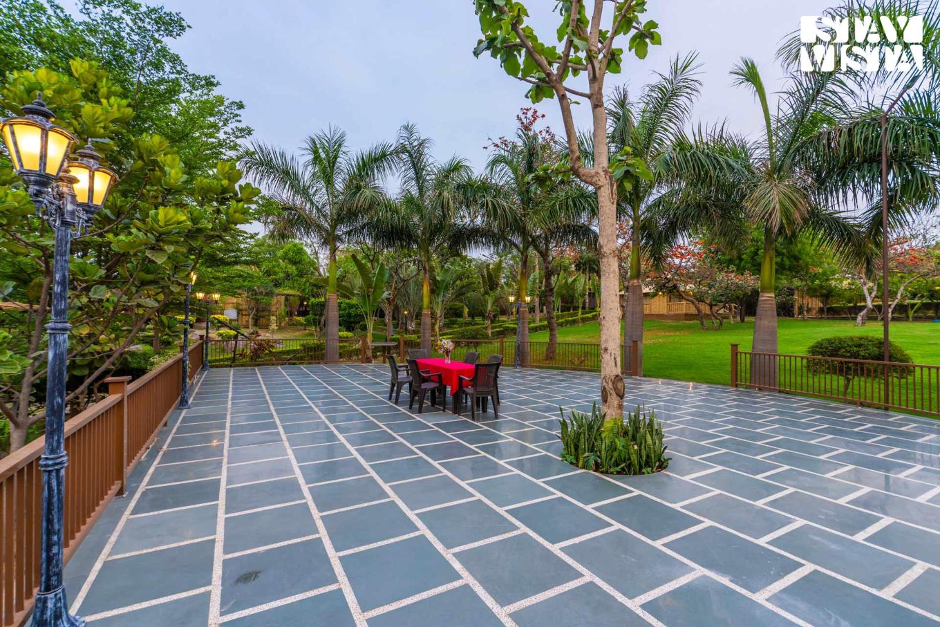 Villa photo 3