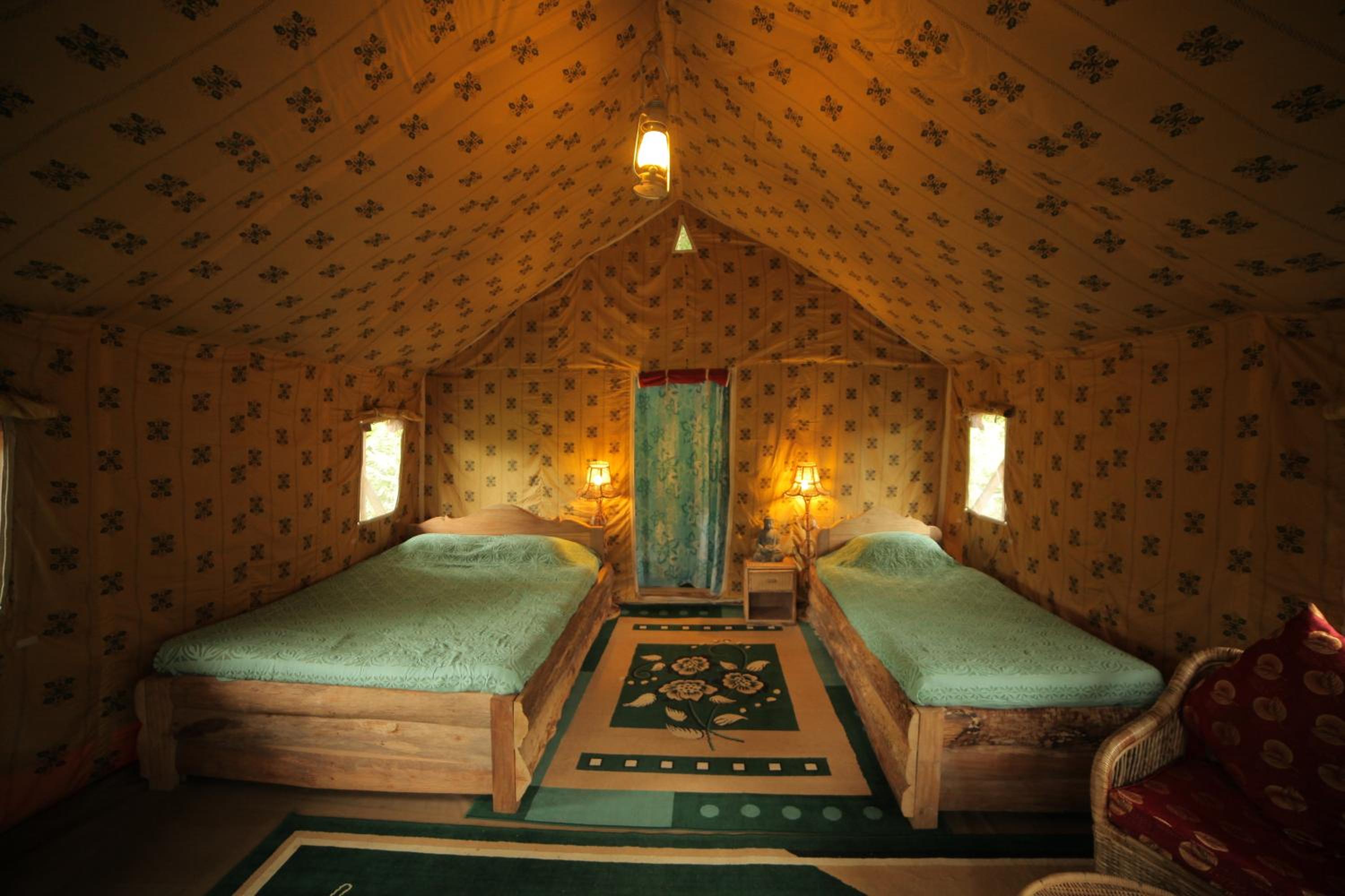 Tent (2 Adults)  - Photo 1