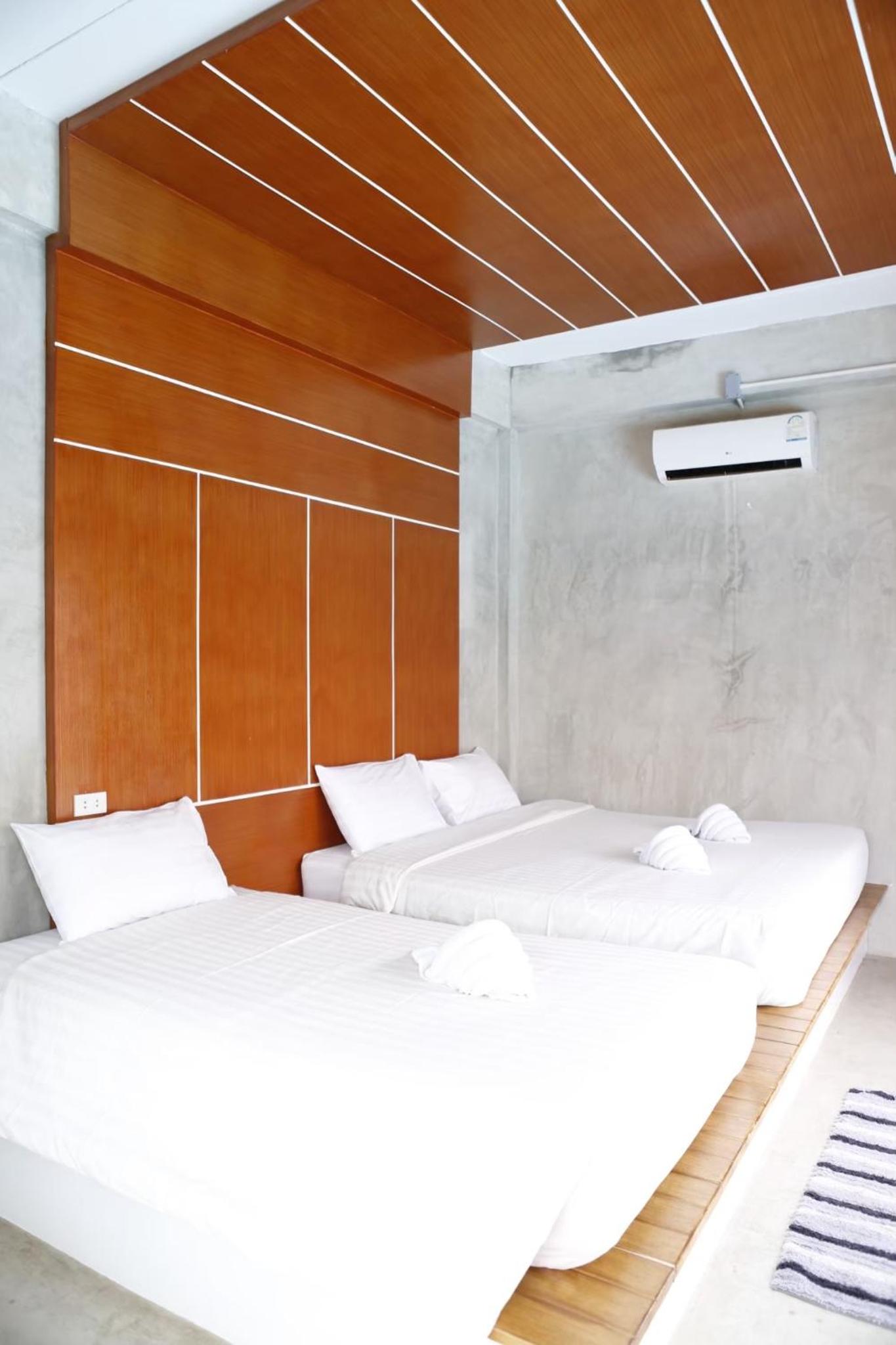 Triple Room with Balcony
