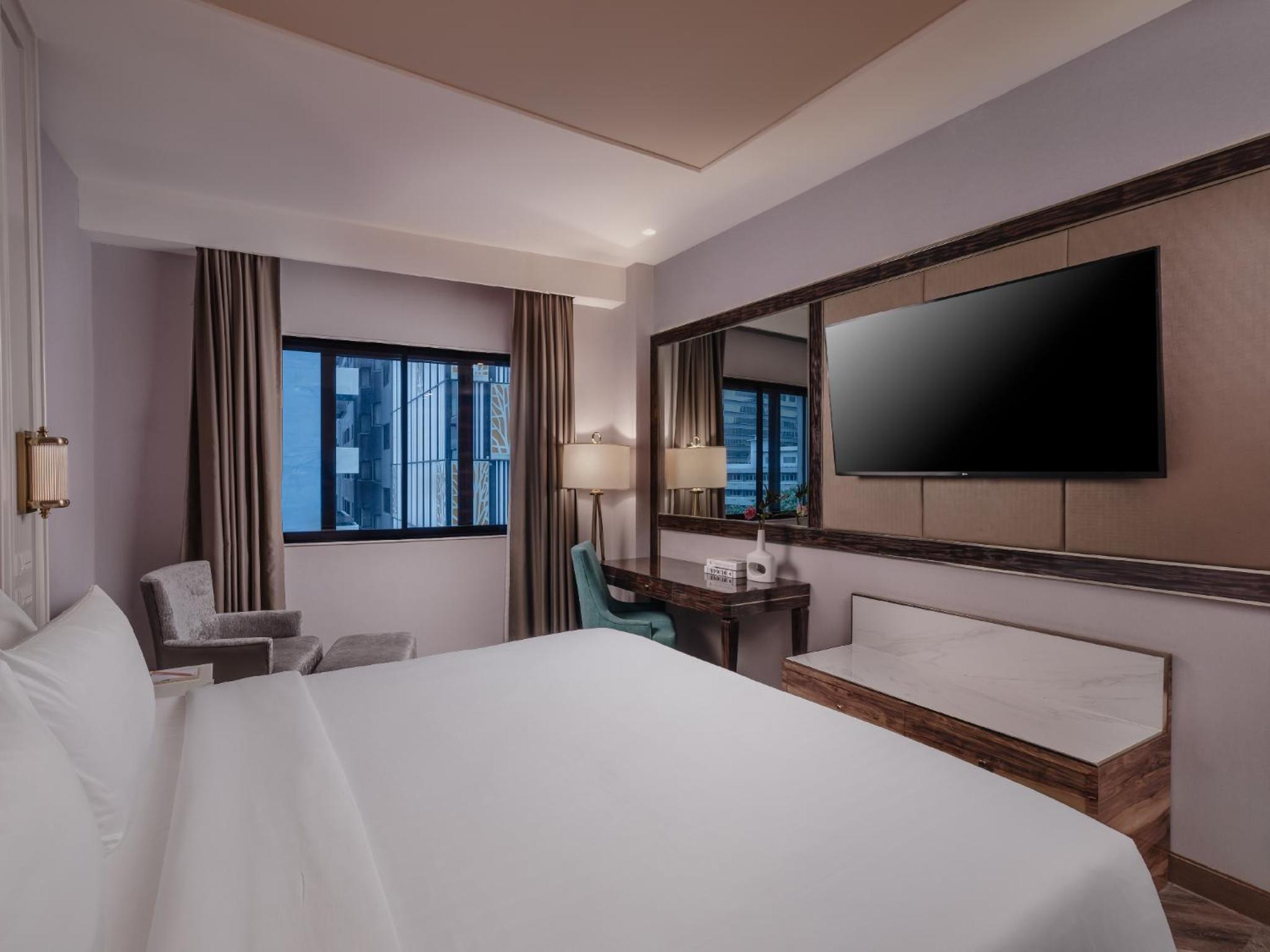 Superior King Room photo 2