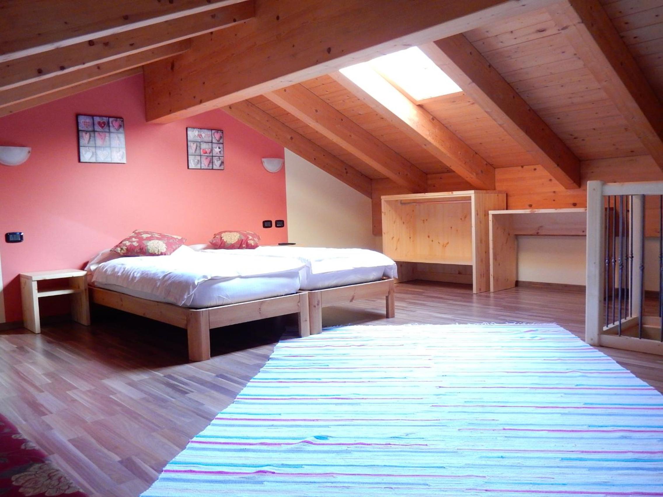Quadruple Room with Balcony - Photo 23